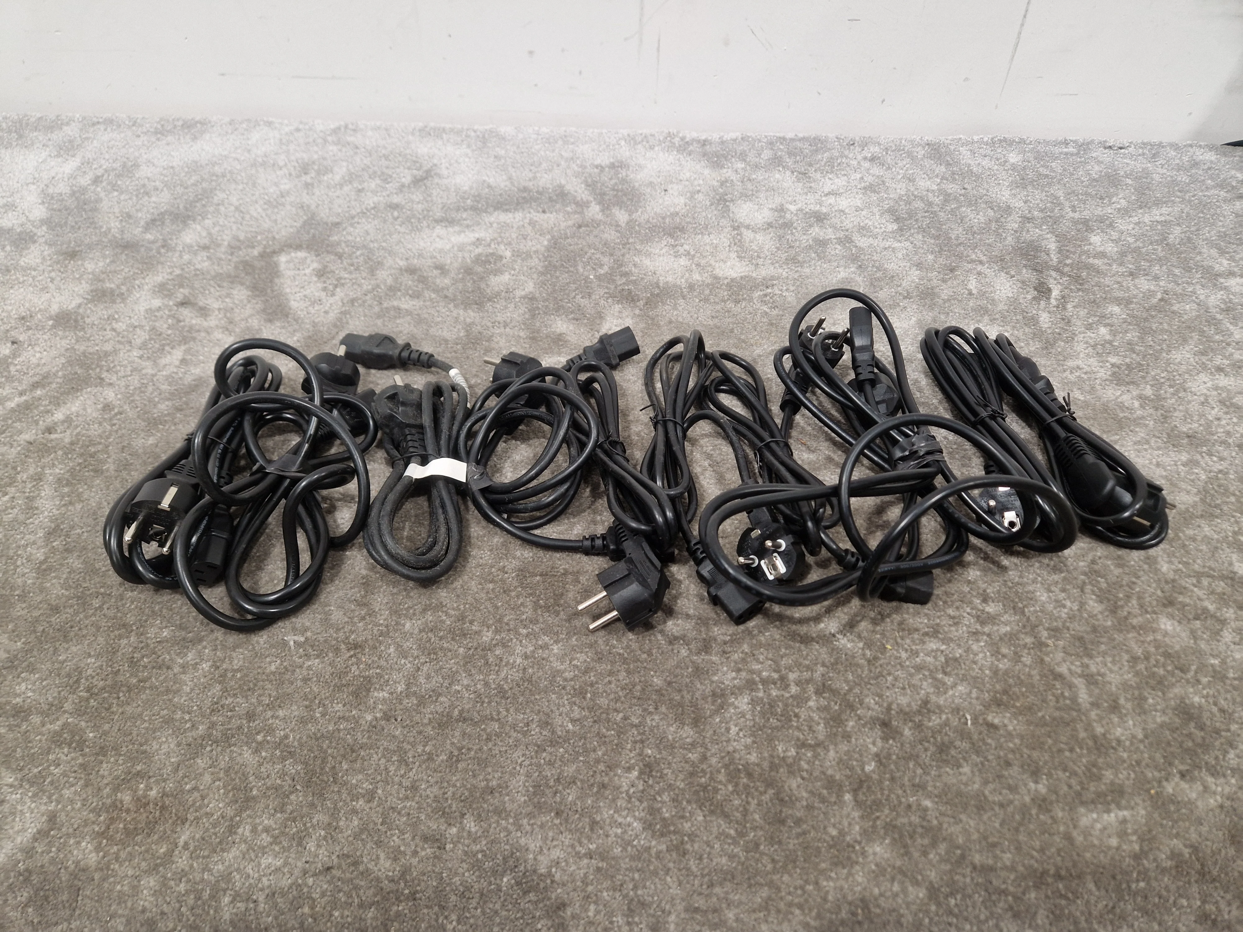 10 European Kettle Leads - Standard Power Cables - Excellent - Image 2