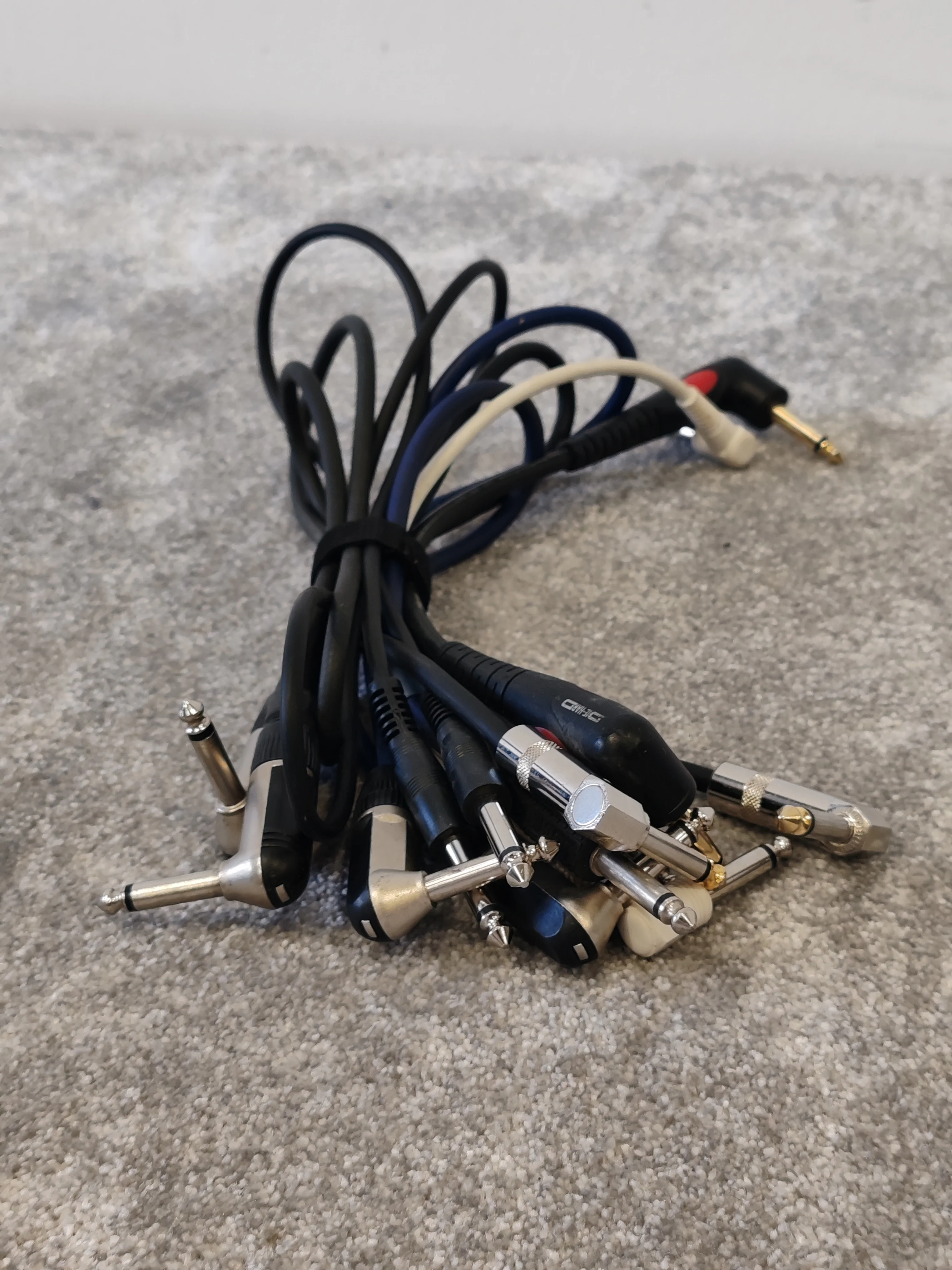 10x Electric Guitar Patch Cables 1/4" TS Mono, Various Lengths and Colours - Image 3