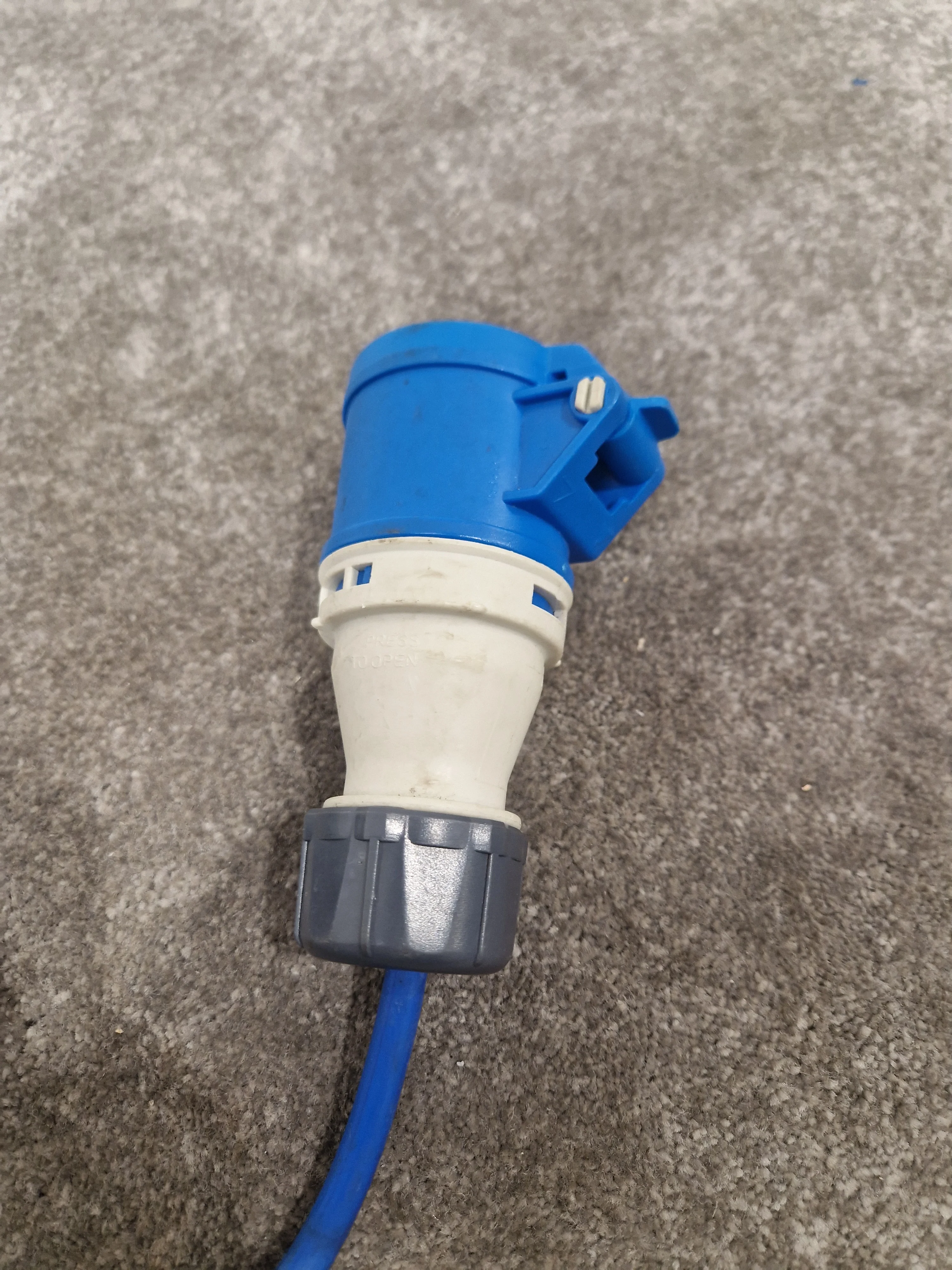 16 AMP 240V Plug Test Socket - Industrial Testing Device - Good - Image 2