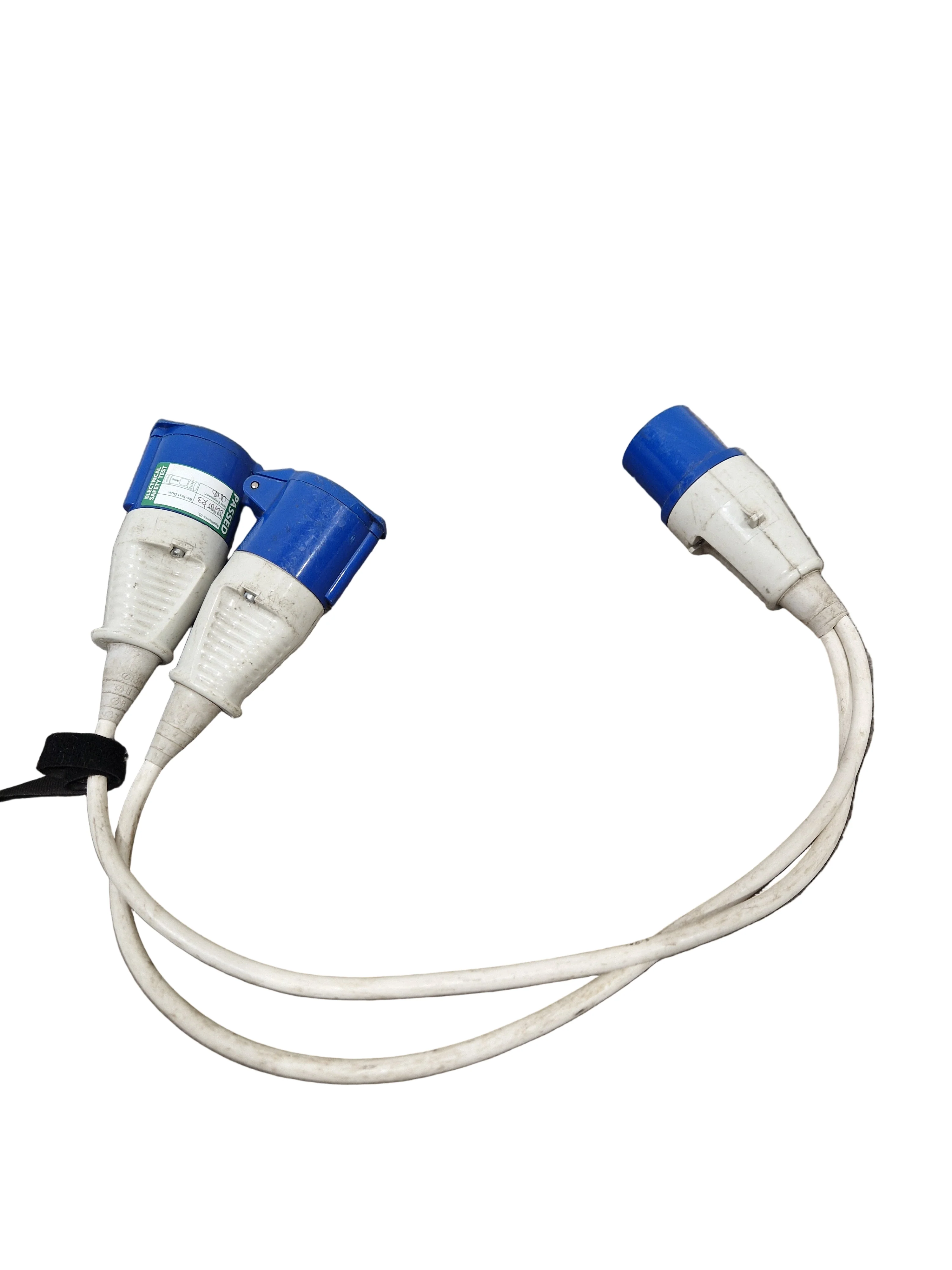 16 AMP 240V Plug TO-2X 16 AMP Socket Splitter - Heavy-Duty Power Distribution - Good