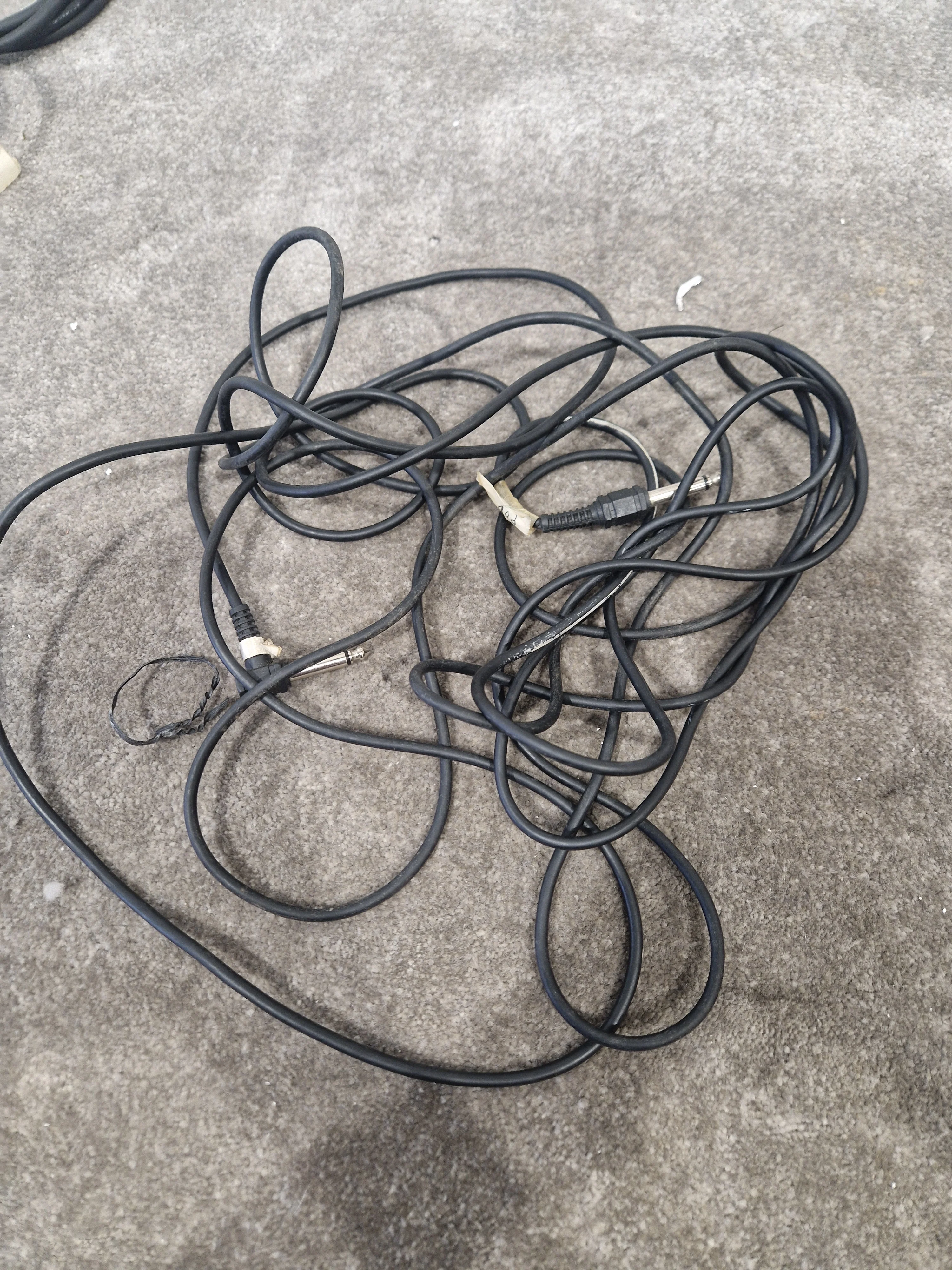 16ft Unbranded Guitar Cable - Durable Construction, Reliable Signal - Excellent - Image 4