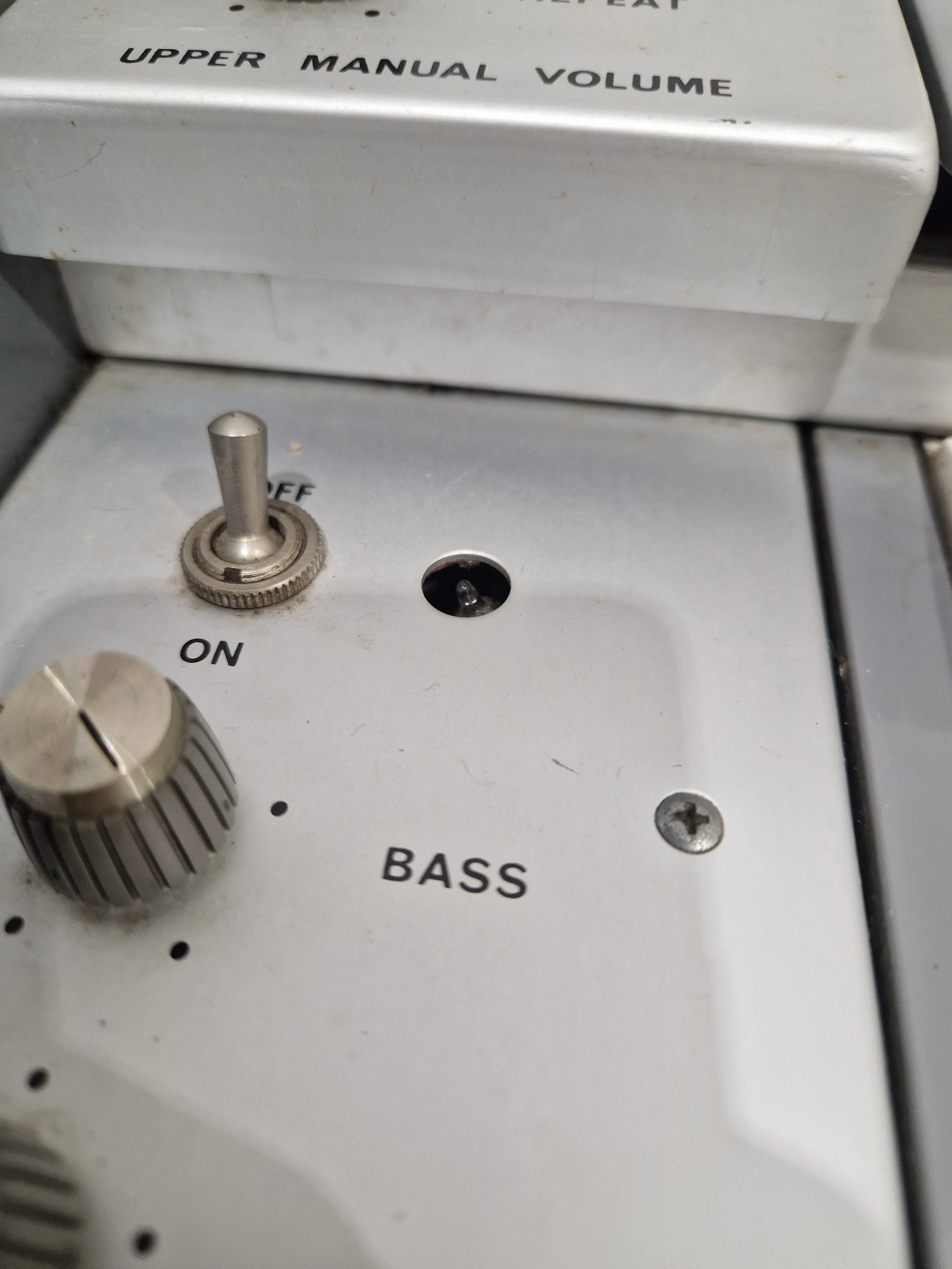 CRB Diamond 800 Organ - Rare Reverse Keys Model - Good w/ Power Supply & Hard Case - Image 2