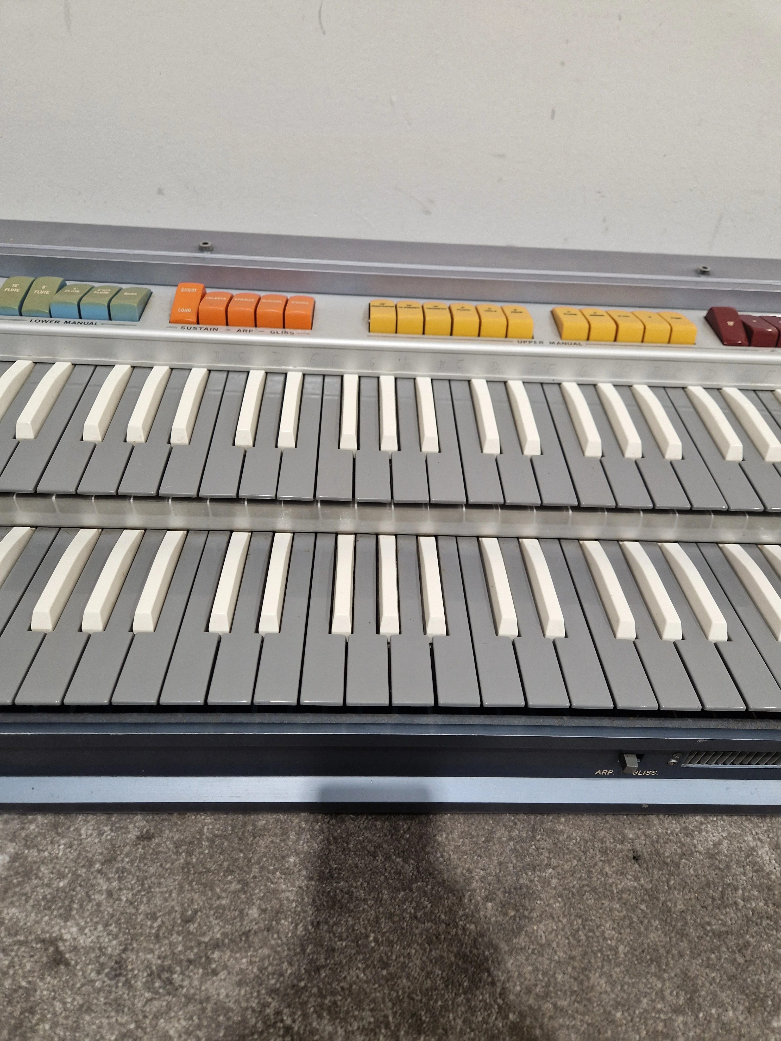CRB Diamond 800 Organ - Rare Reverse Keys Model - Good w/ Power Supply & Hard Case - Image 23