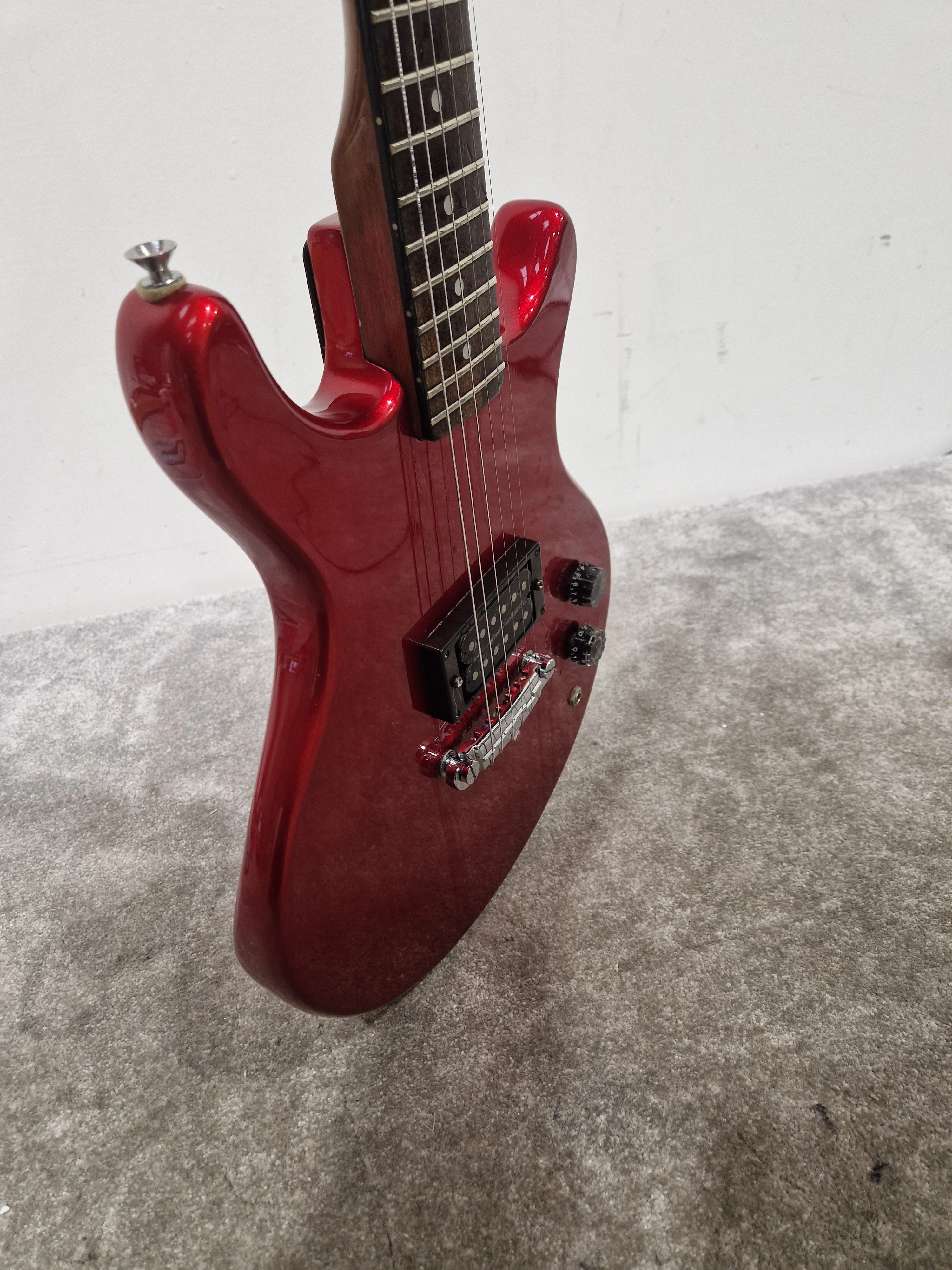 Encore EG50MR 1989 - Solid Body Electric Guitar - Very Good w/ Guitar Cable - Image 4