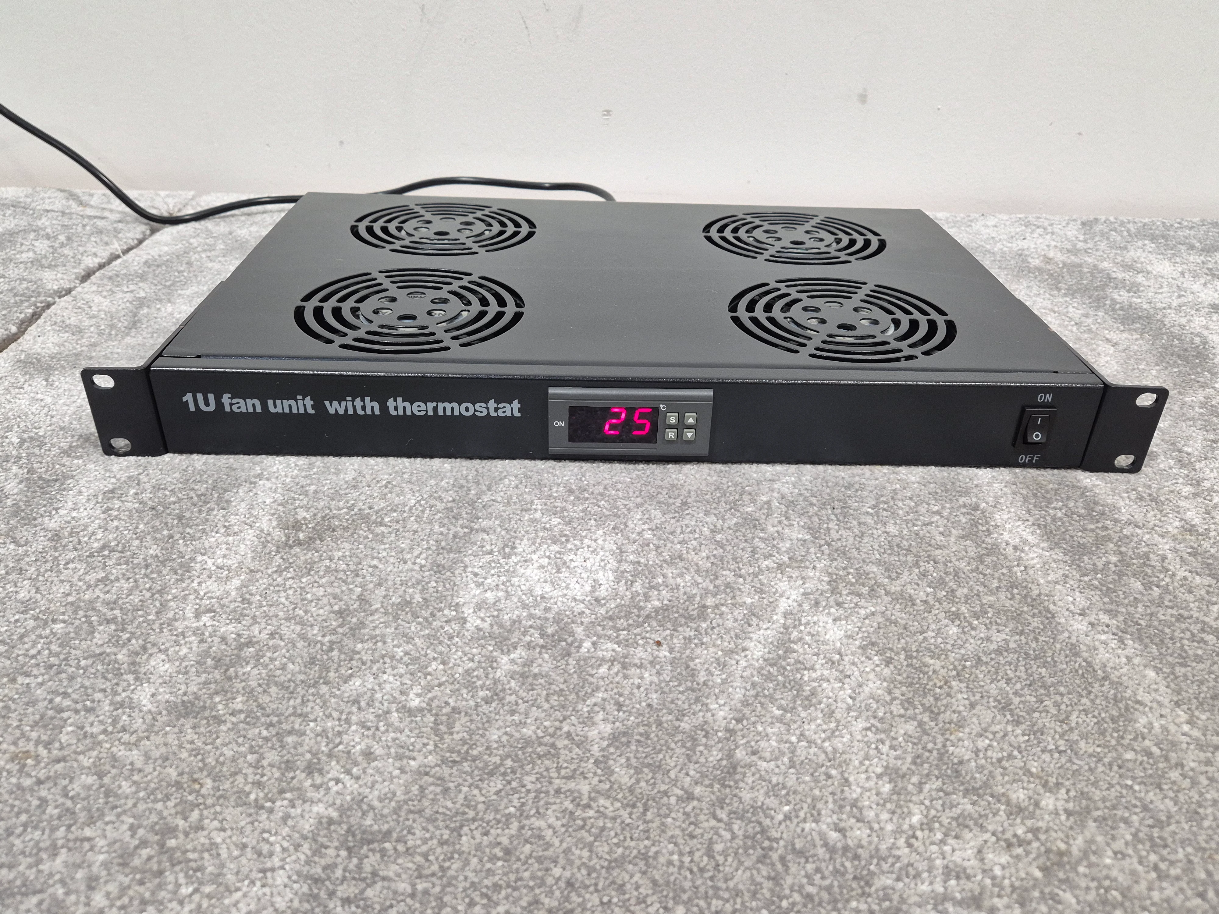 1U Fan Unit Thermostat - 4 Way Digital Mount Fan Tray