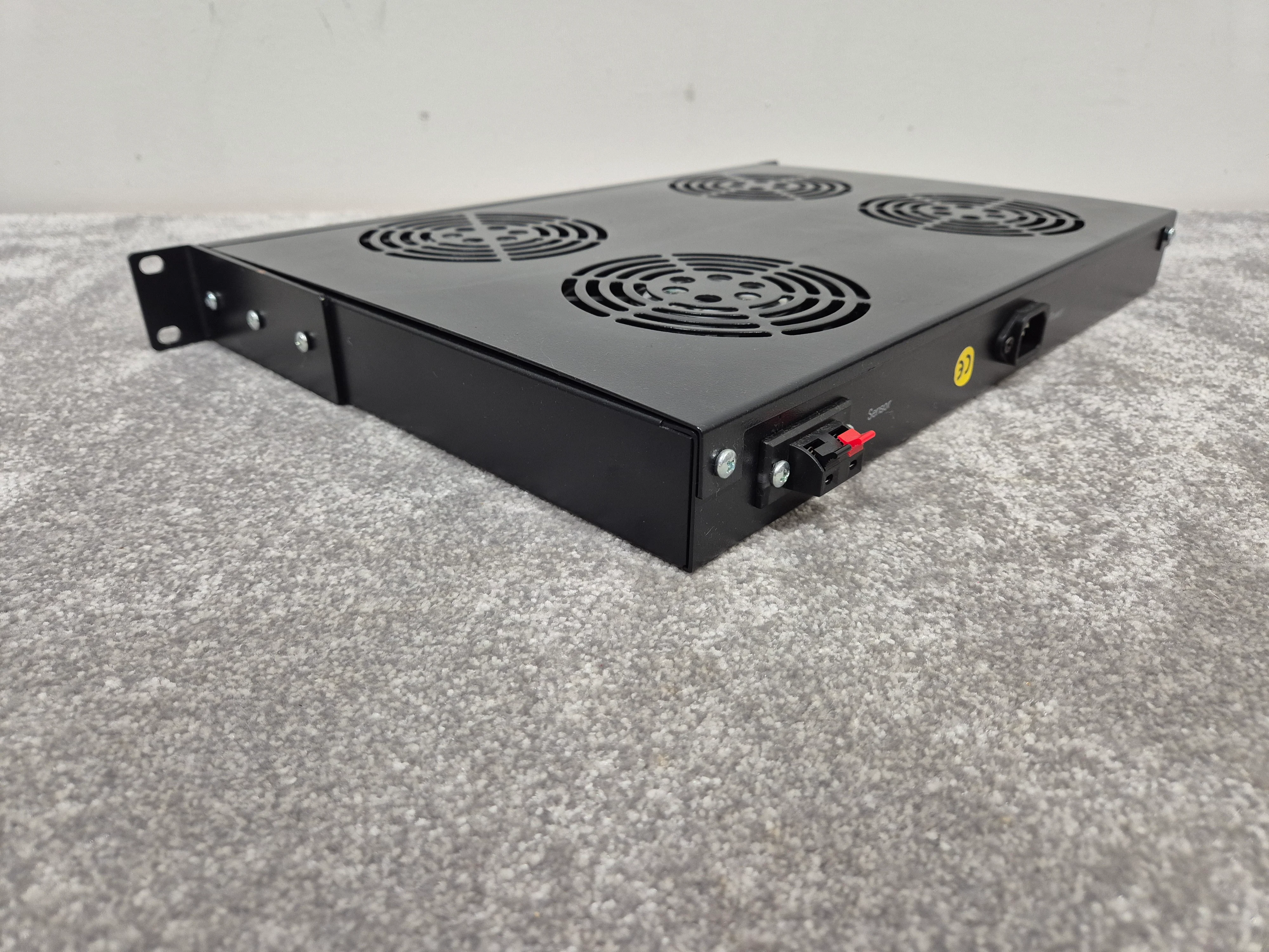 1U Fan Unit Thermostat - 4 Way Digital Mount Fan Tray - Image 9