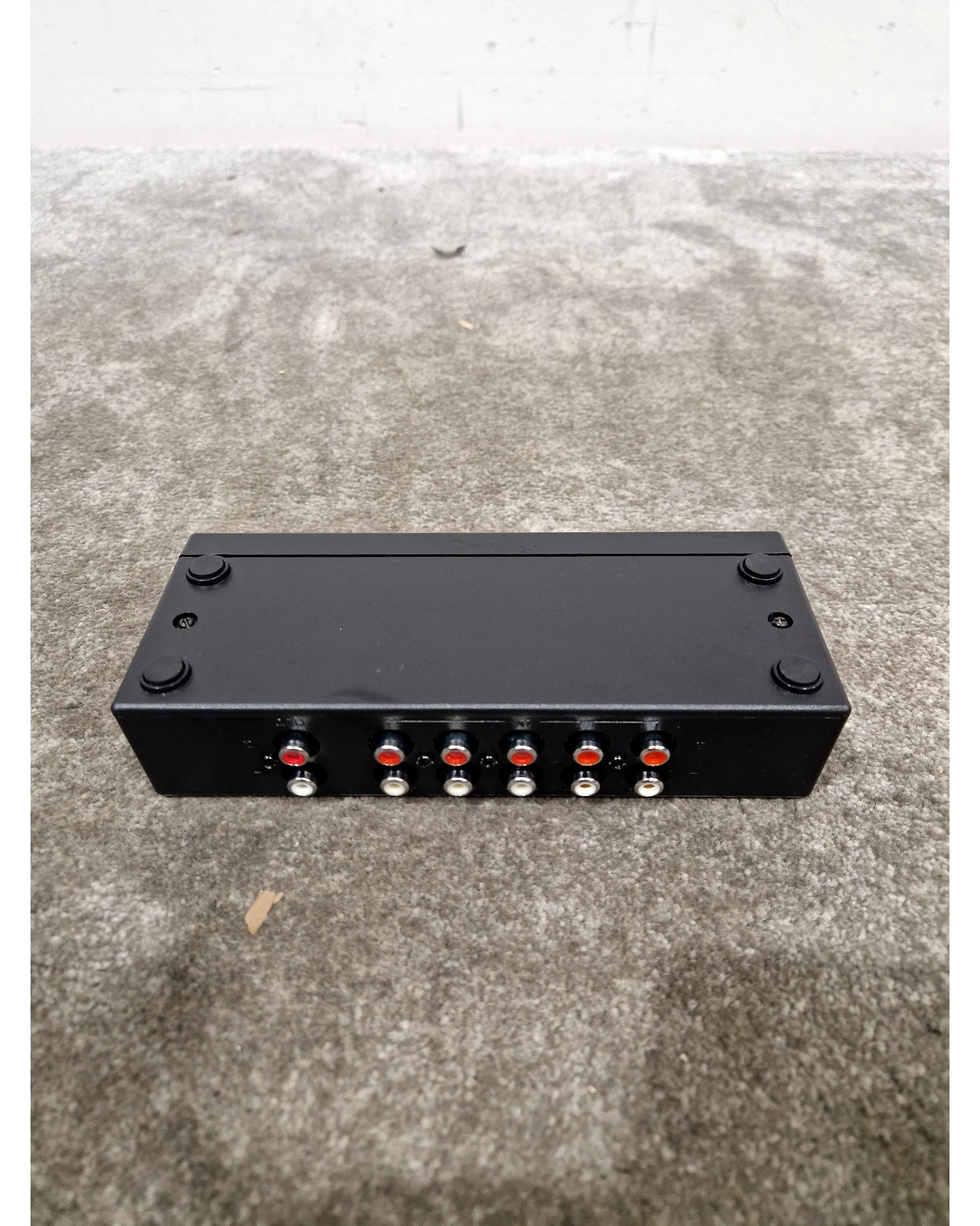 1x5 Stereo Audio Switch - Black - Good - Image 2