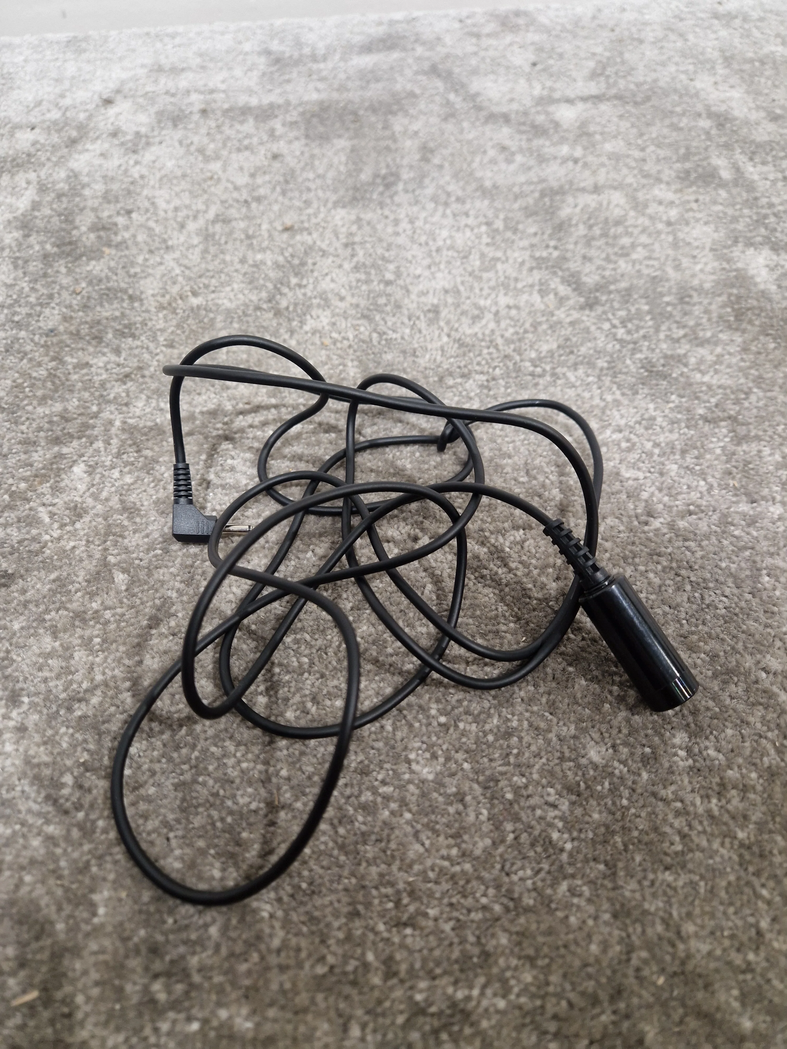 2.5mm To Mini Microphone Cable – Cable - Excellent - Image 5