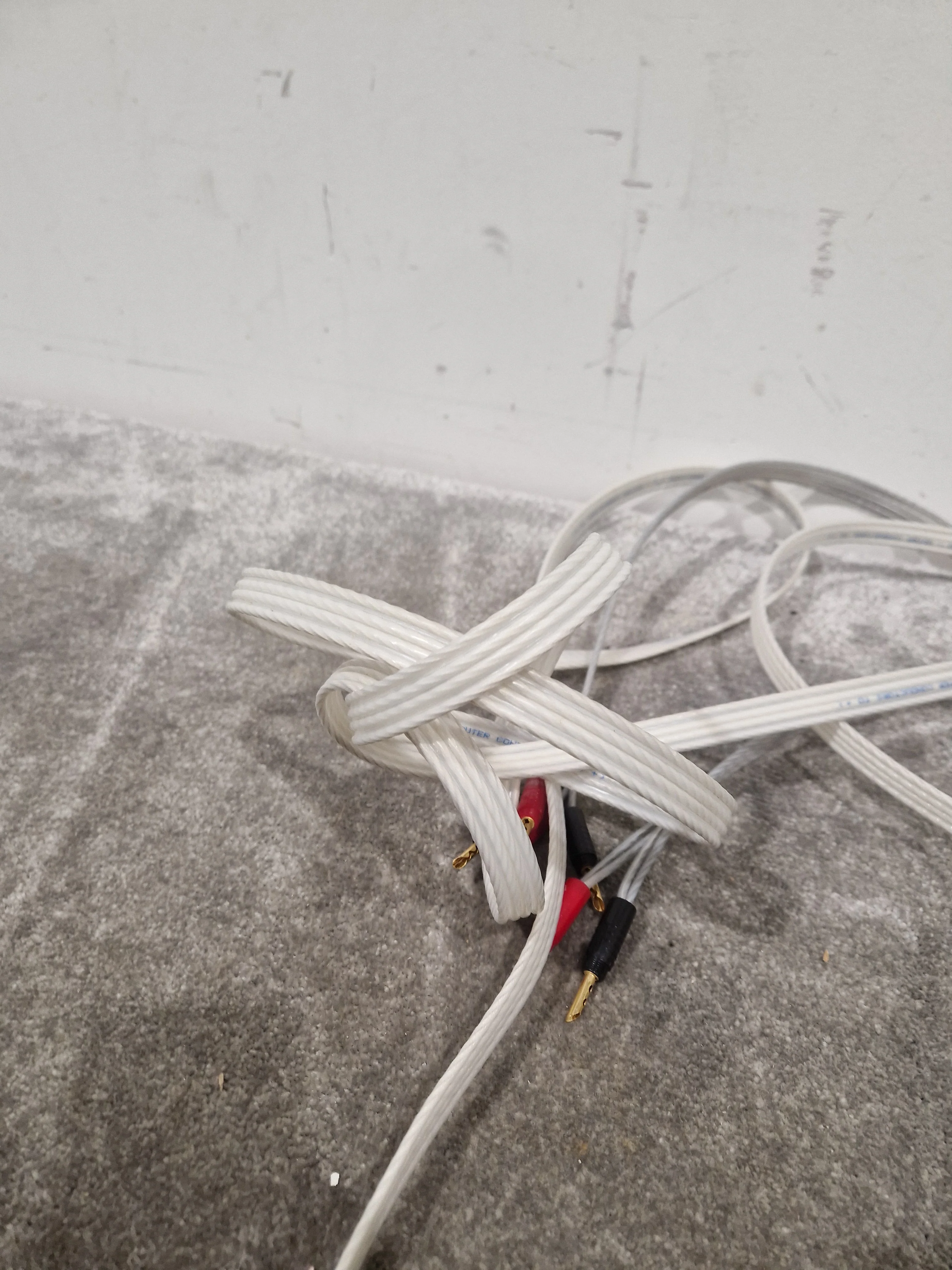 20FT QED-2 TO-4 Banana Jack Cable - Audiophile-Grade Connection - Excellent - Image 9