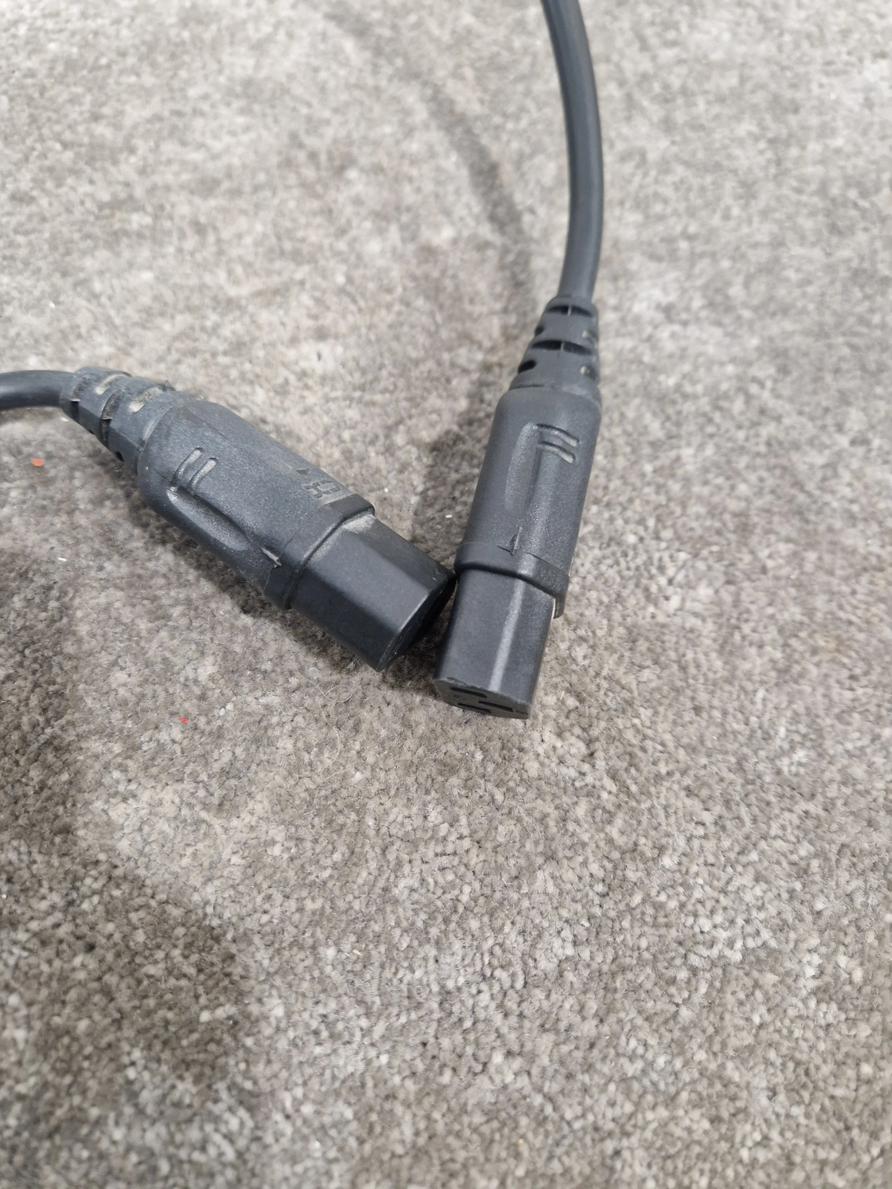 Single UK Plug to 4 Kettle Lead - All About 4ft And Higher Length Power Cables - Versatile Lengths, Durable Build - Excellent - Image 2