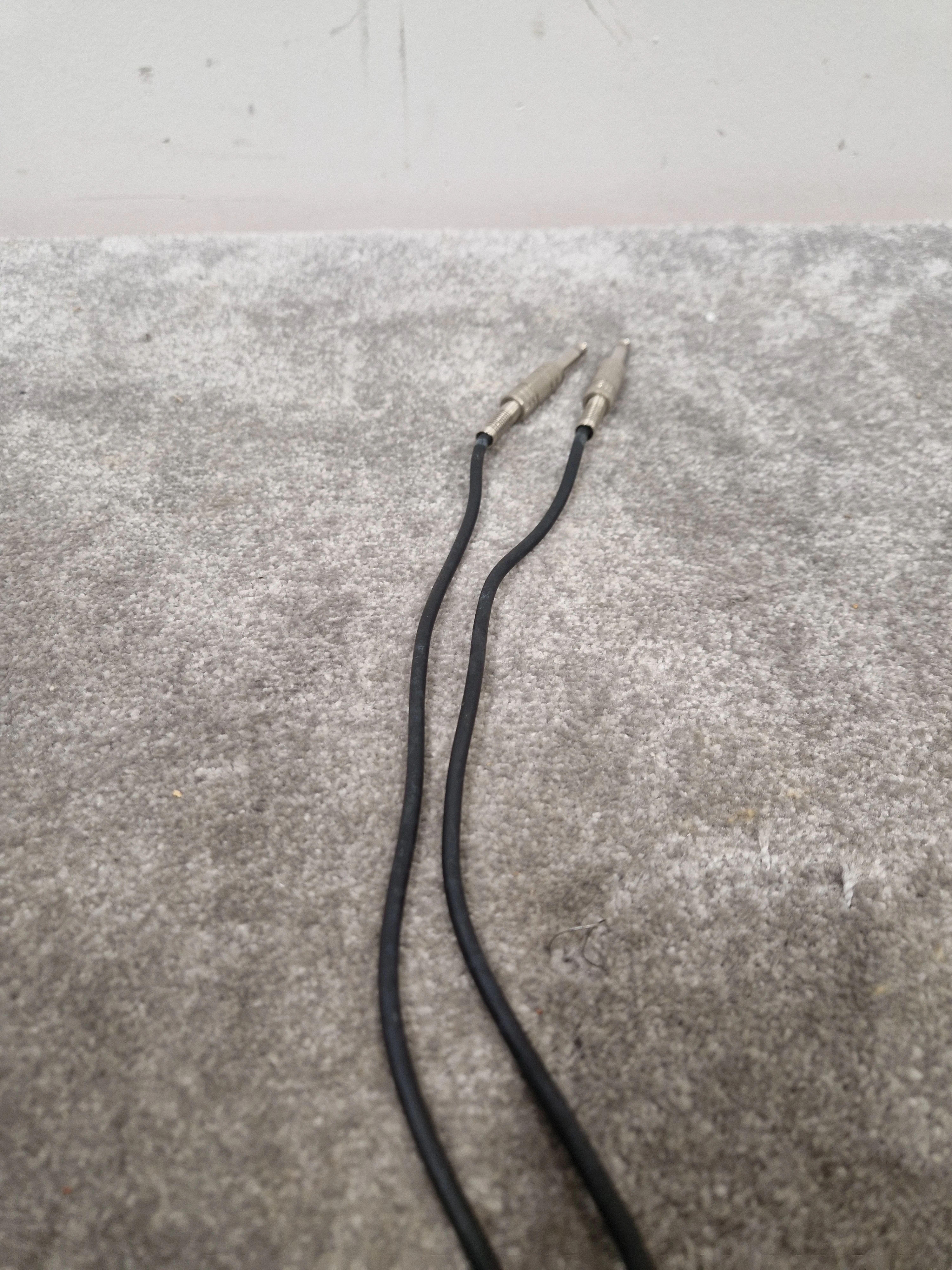 4ft Unbranded Guitar Cable - Instrument Cable, Durable Design - Very Good - Image 6