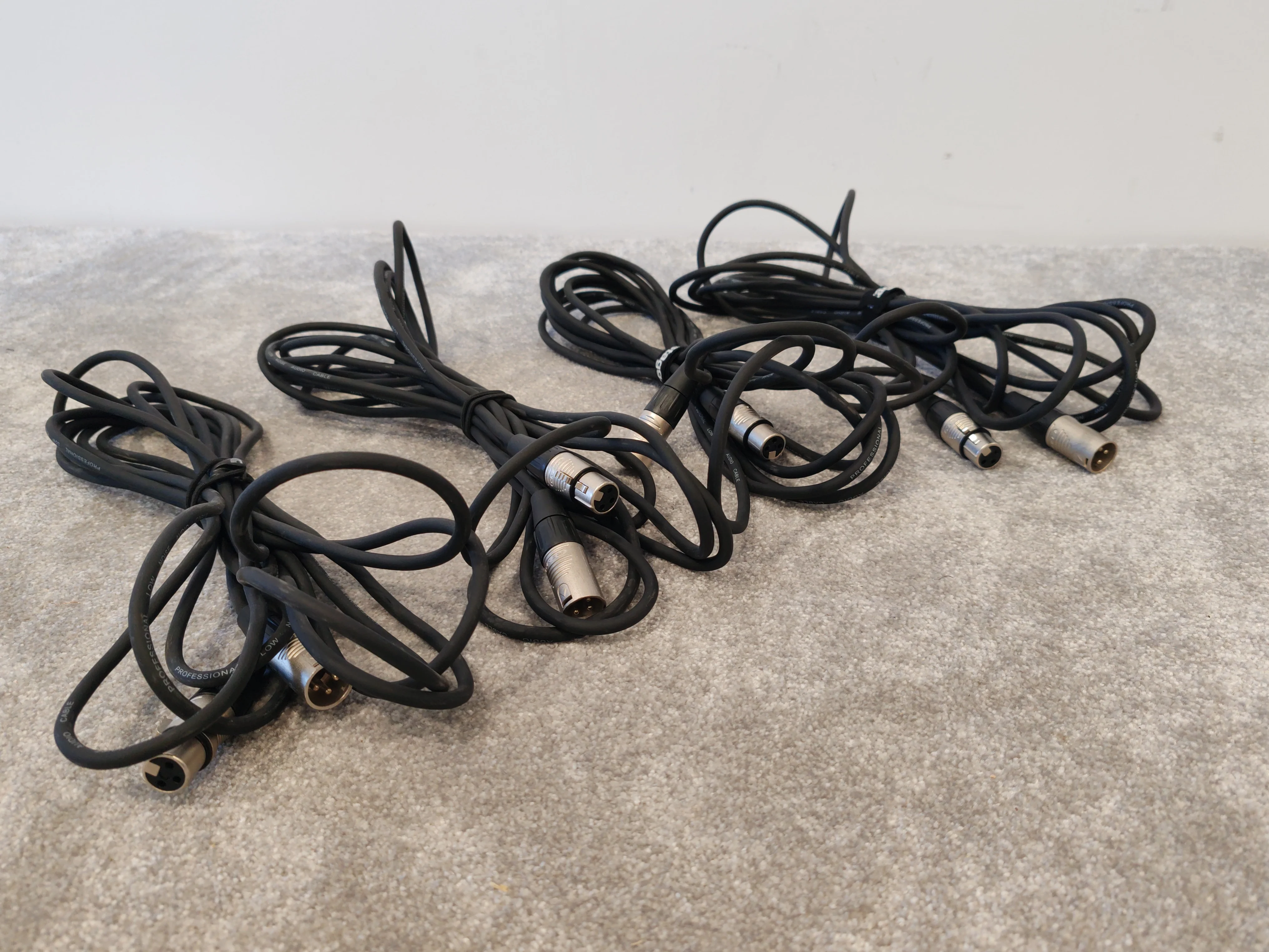 4x 6m Stagg XLR Microphone Cables - Male to Female - Image 2
