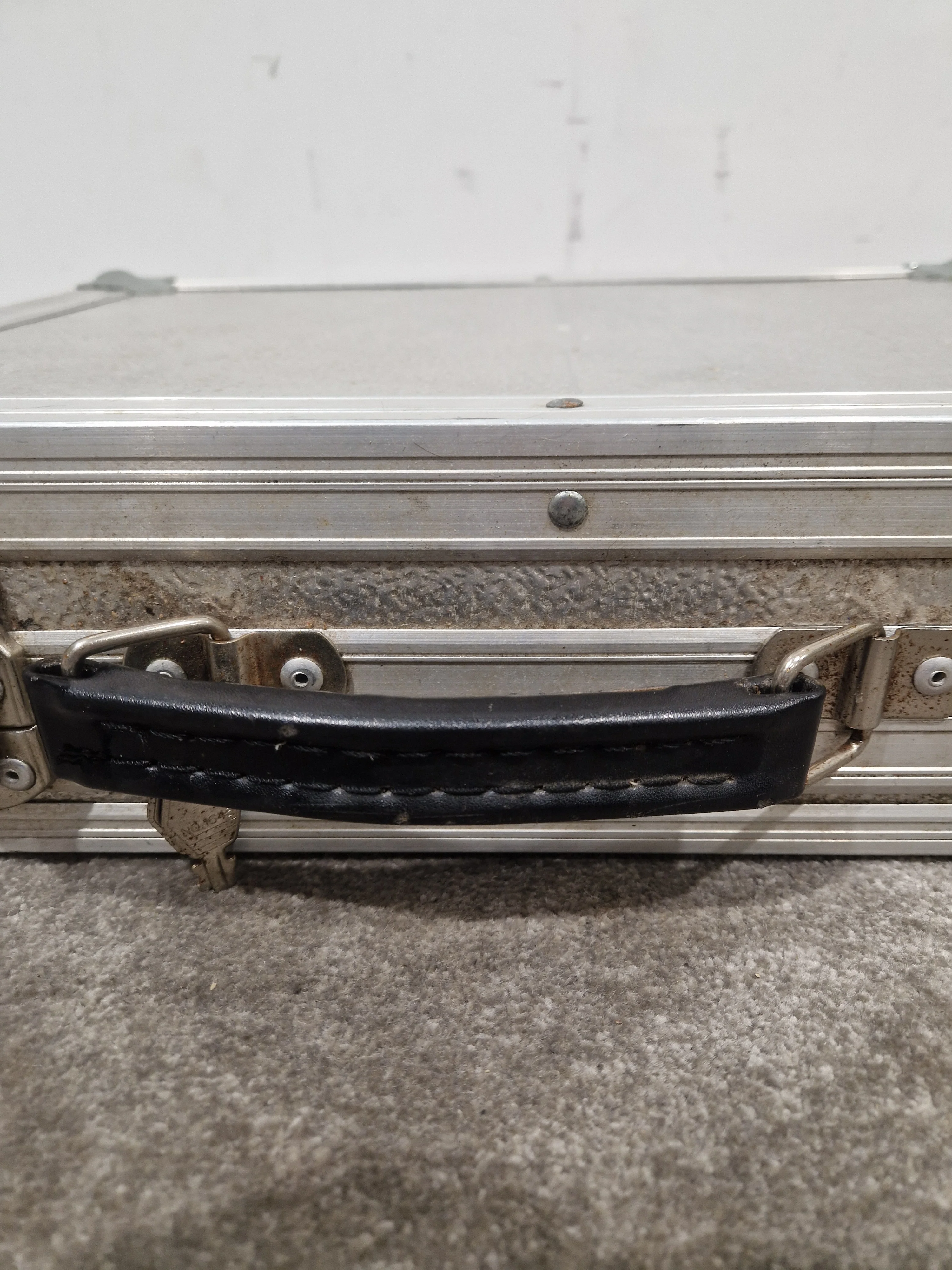 Unbranded Metal Flight Case - 50CMX40CM Equipment Case - Rugged Protection - Very Good - Image 10