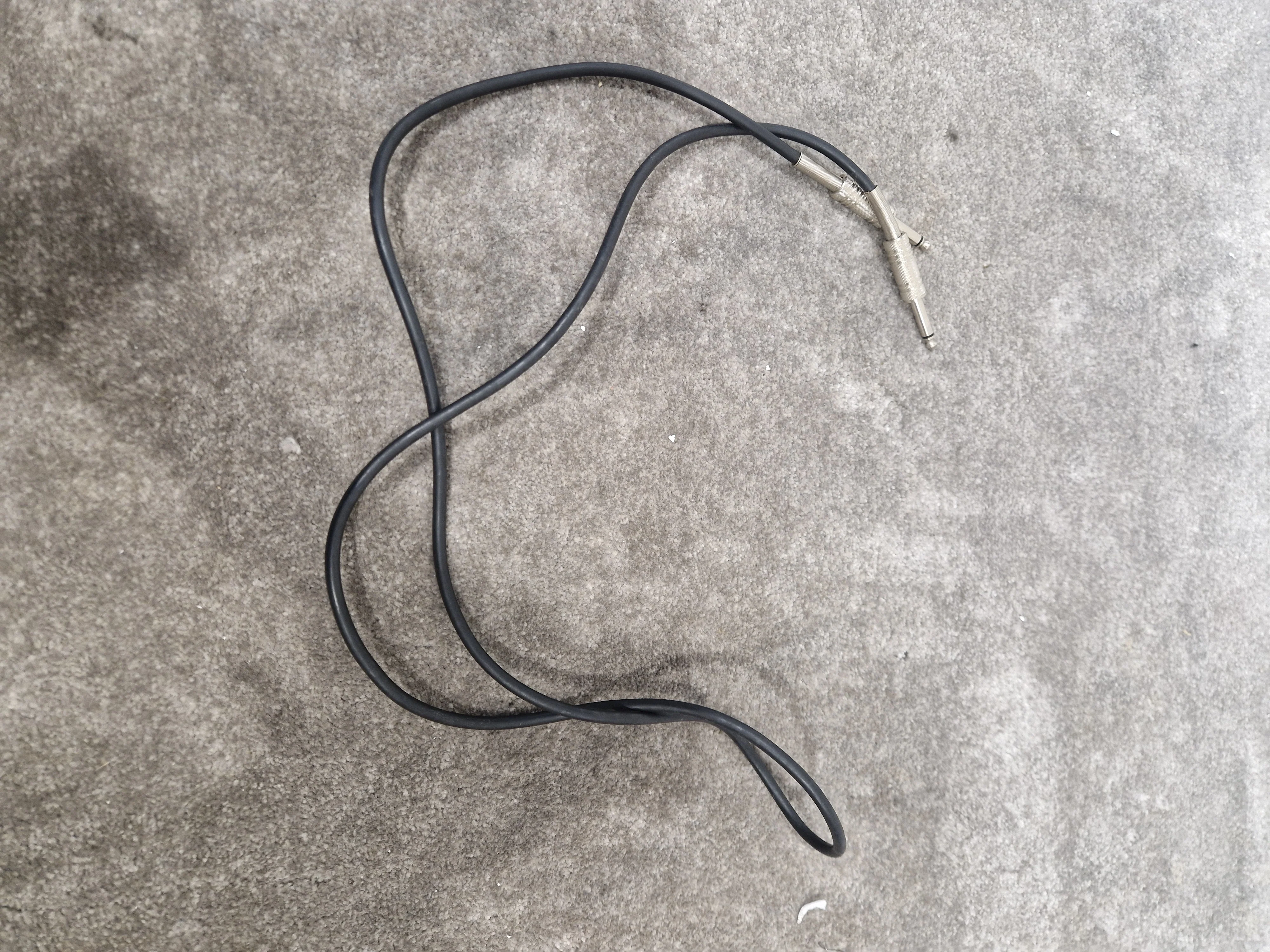 5ft Unbranded Guitar Cable - Durable, Reliable - Excellent - Image 7