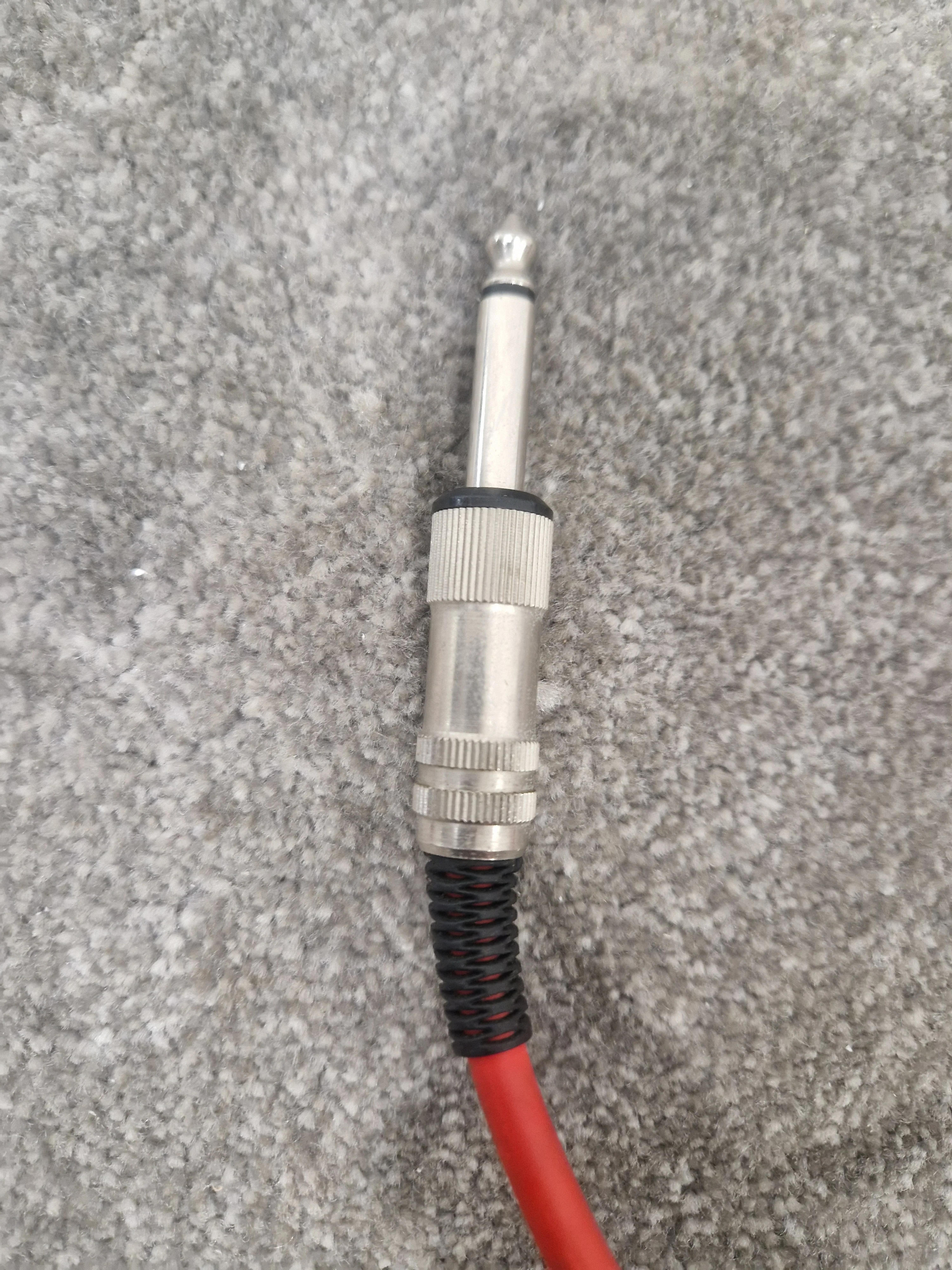 5ft Unbranded Red Guitar Cable - Durable, Reliable - Excellent - Image 2