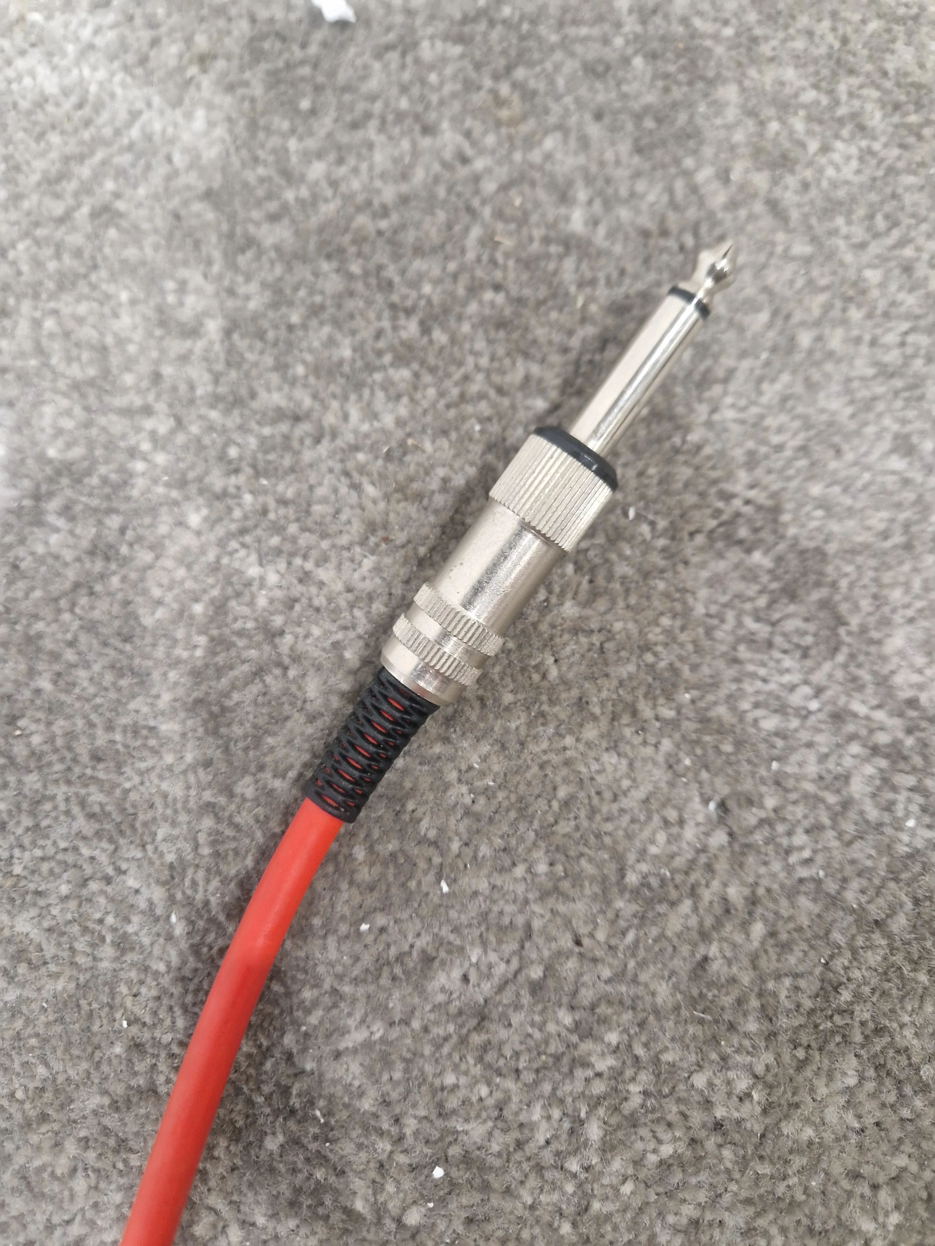 5ft Unbranded Red Guitar Cable - Durable, Reliable - Excellent - Image 3