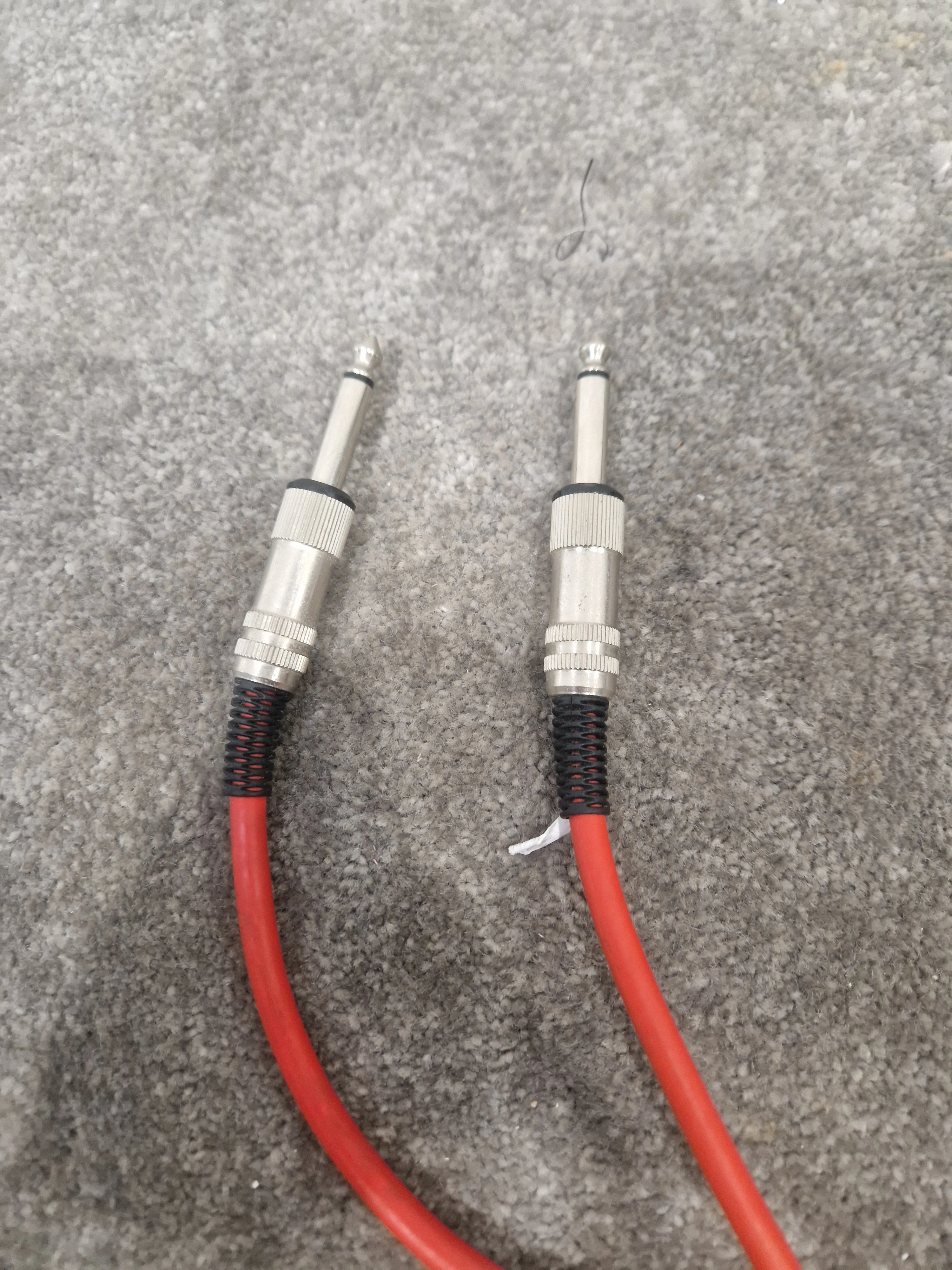 5ft Unbranded Red Guitar Cable - Durable, Reliable - Excellent - Image 7