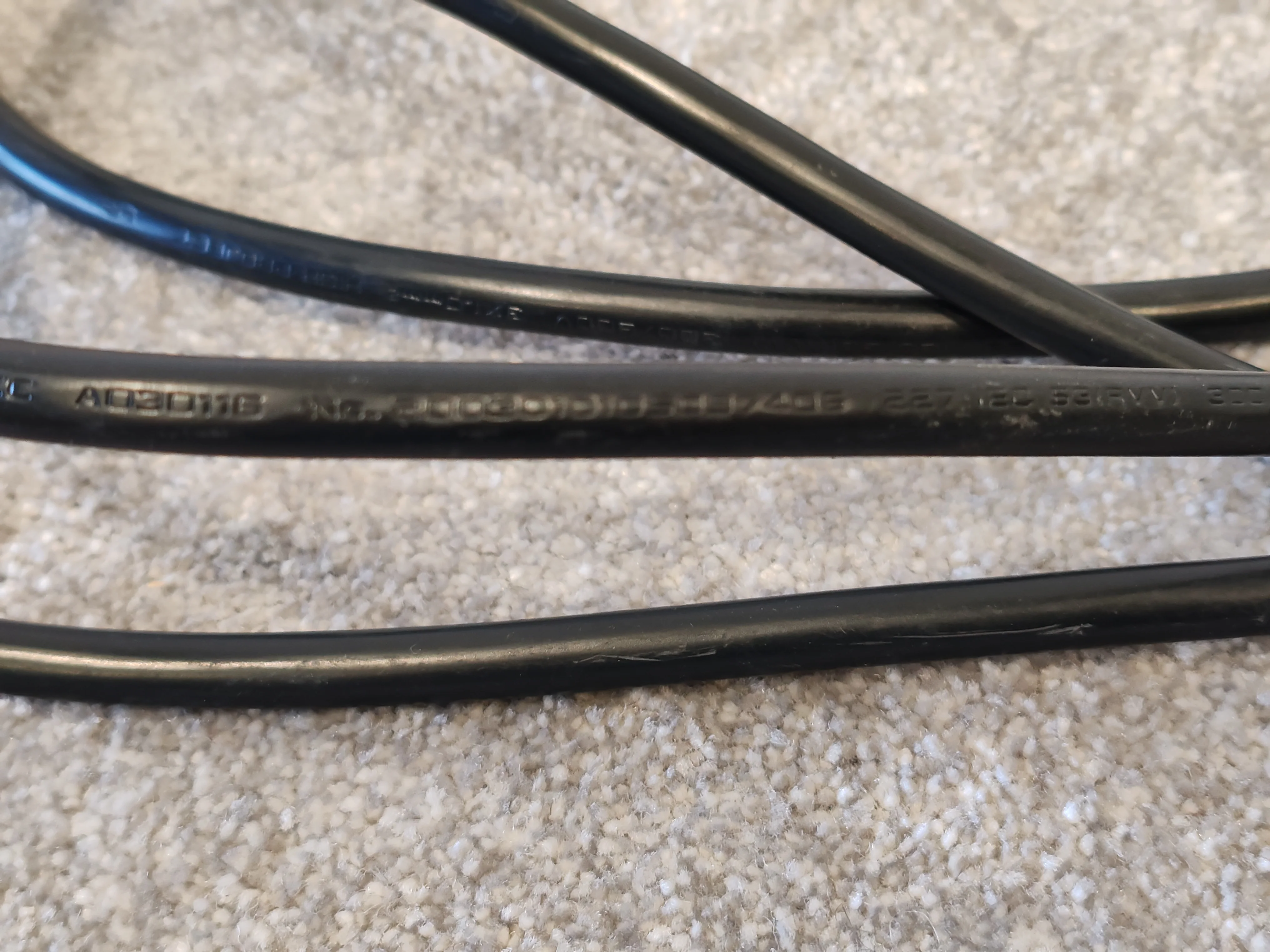 5M Iec C14 TO Iec C13 Black Extension Lead 10A (kettle Cable) - Heavy Duty Design - Excellent - Image 5