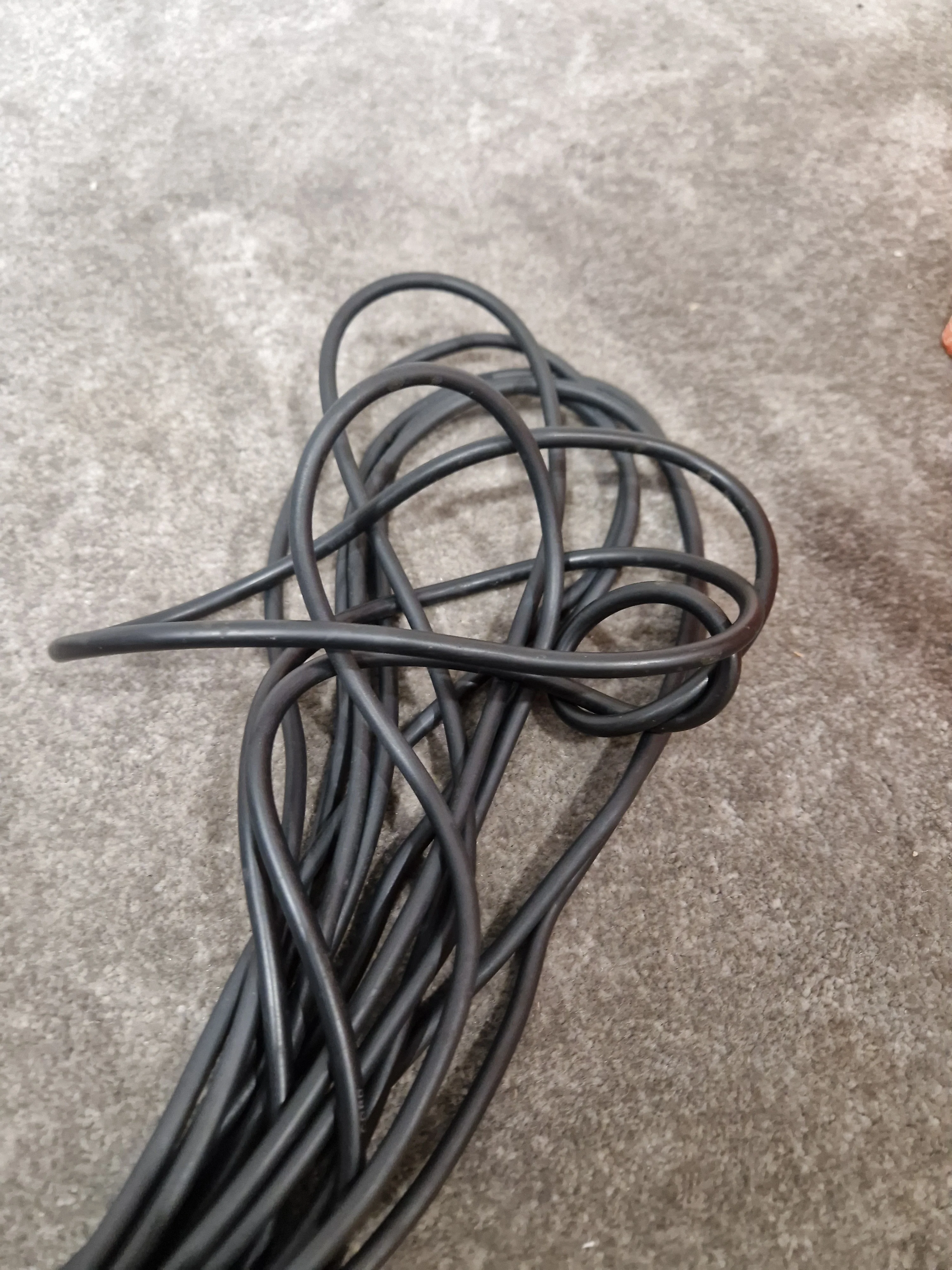 7 Unbranded 5FT Guitar/Speaker Cables - Durable Performance - Excellent - Image 3