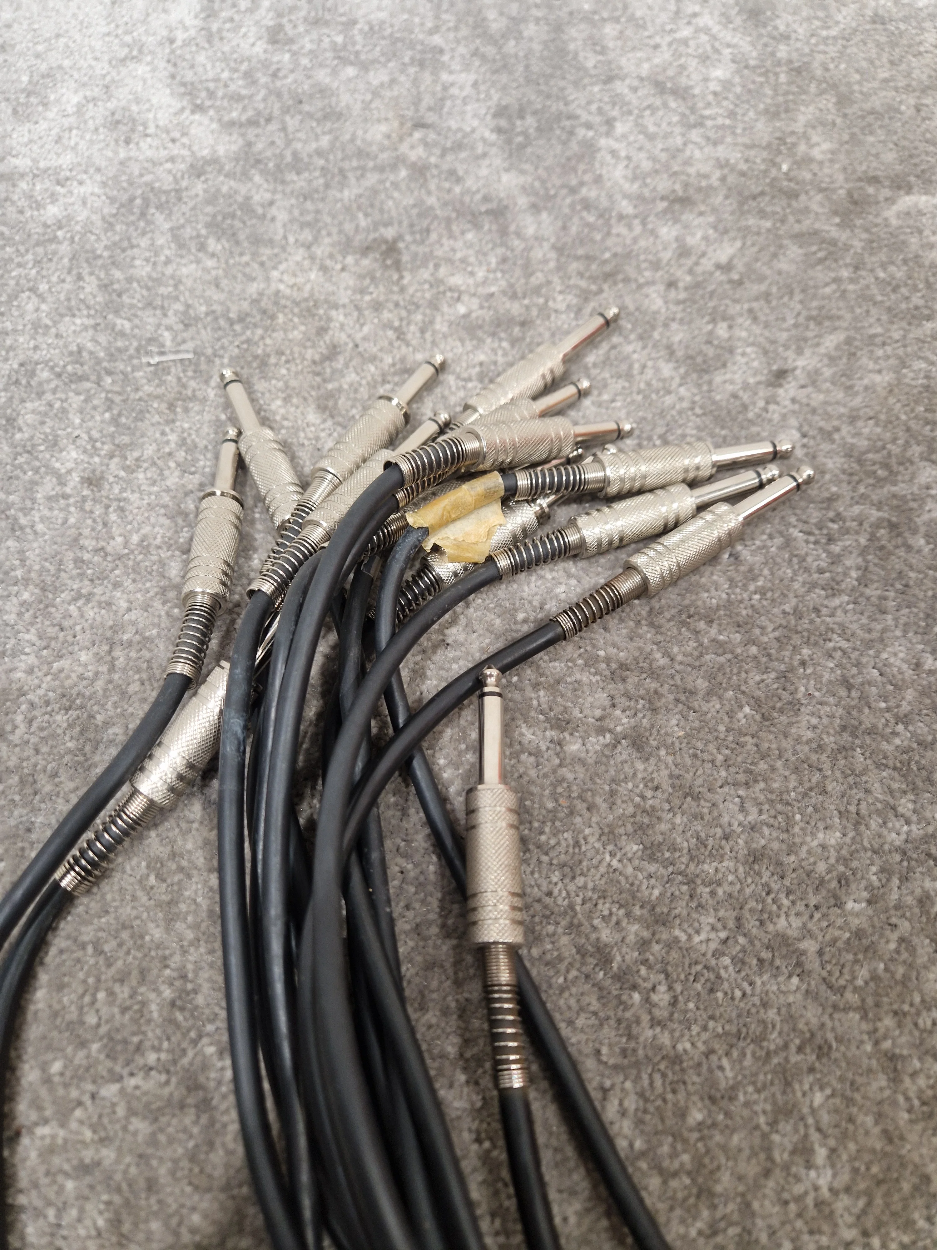 7 Unbranded 5FT Guitar/Speaker Cables - Durable Performance - Excellent - Image 5