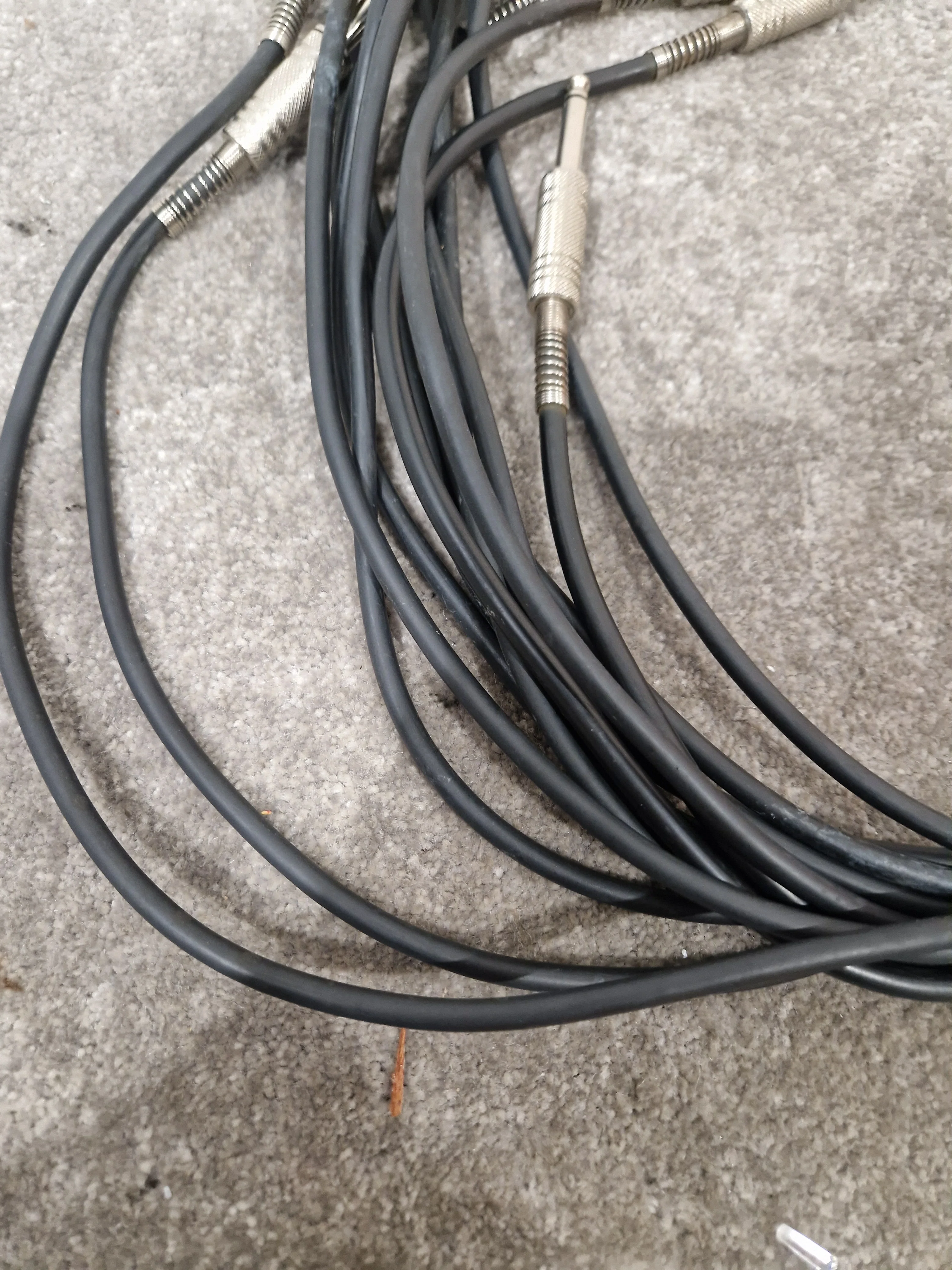 7 Unbranded 5FT Guitar/Speaker Cables - Durable Performance - Excellent - Image 6