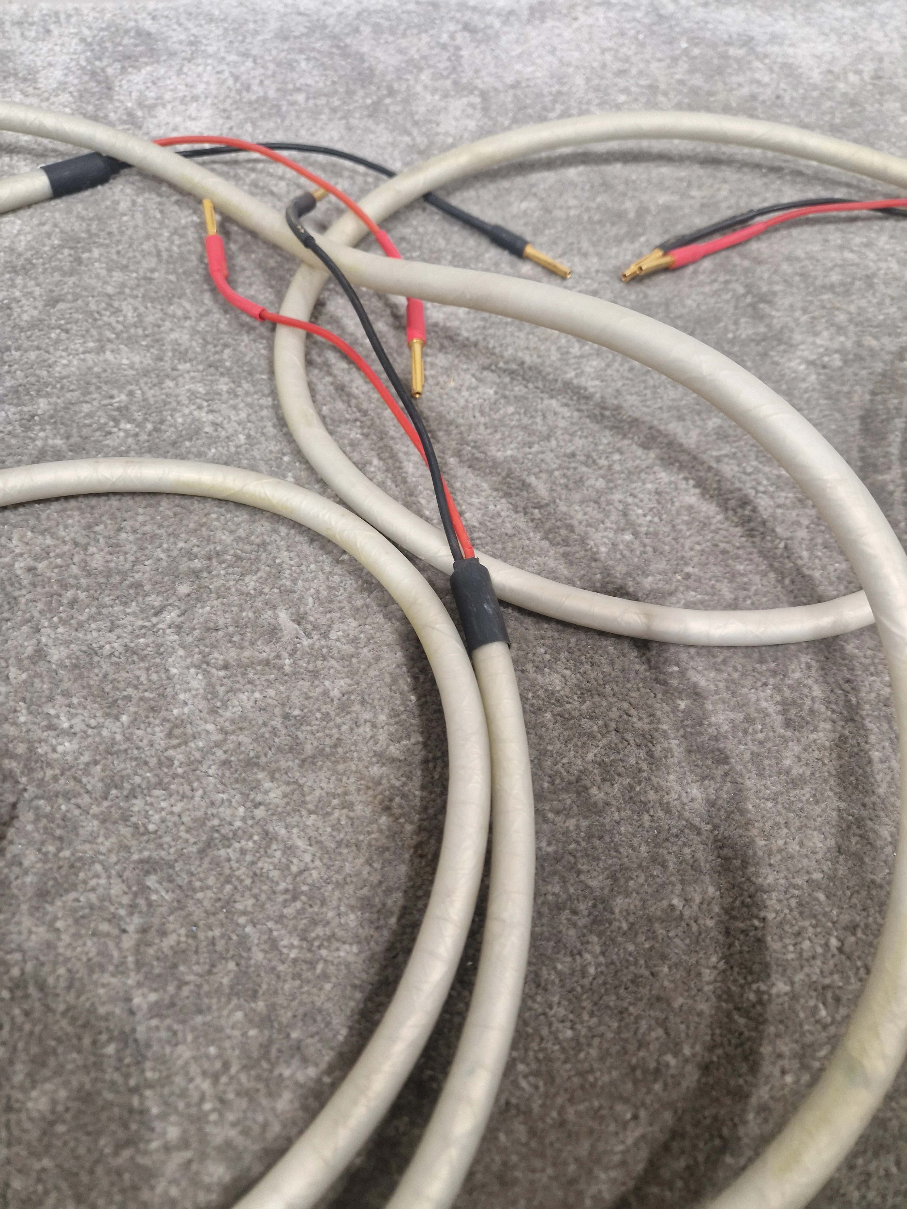 8ft White Banana Phono Lead Pair - High Quality Cables - Very Good - Image 13