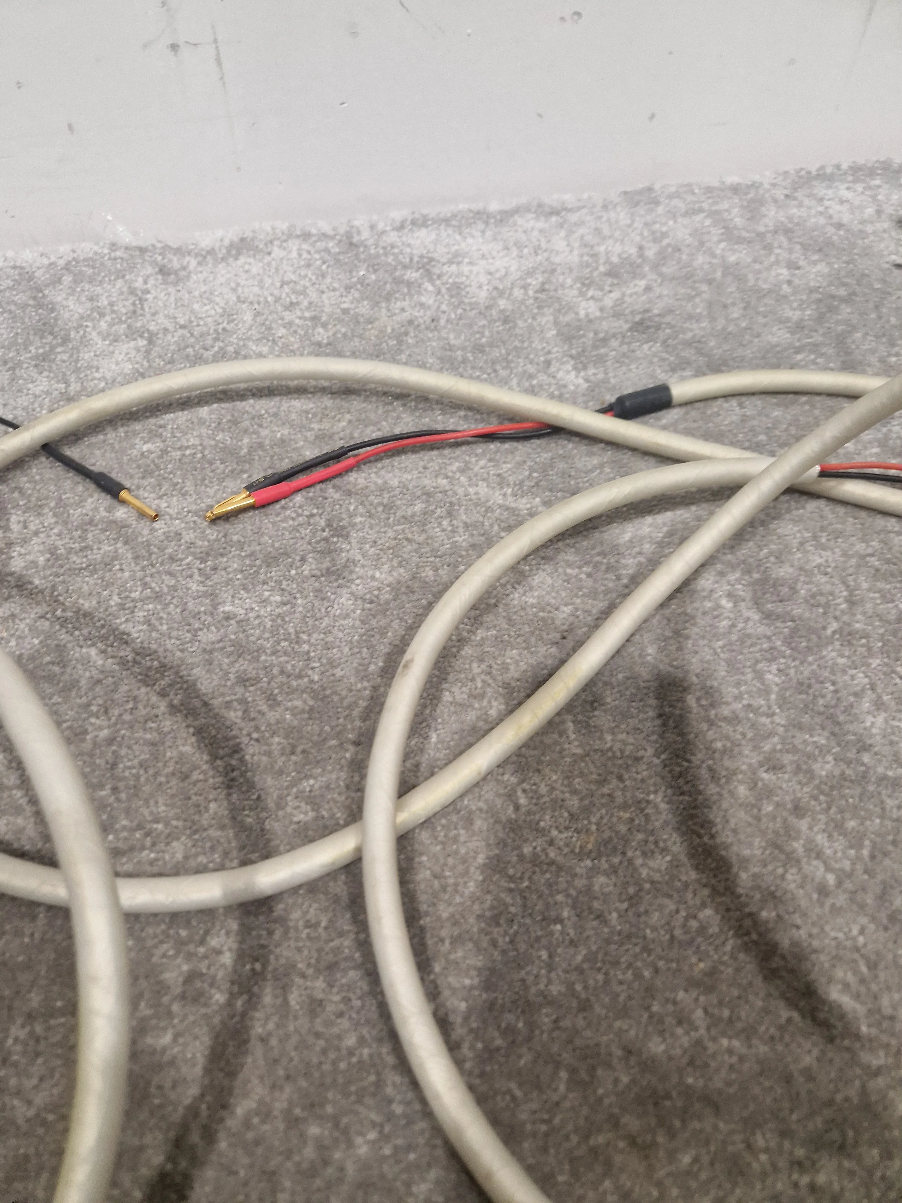 8ft White Banana Phono Lead Pair - High Quality Cables - Very Good - Image 5
