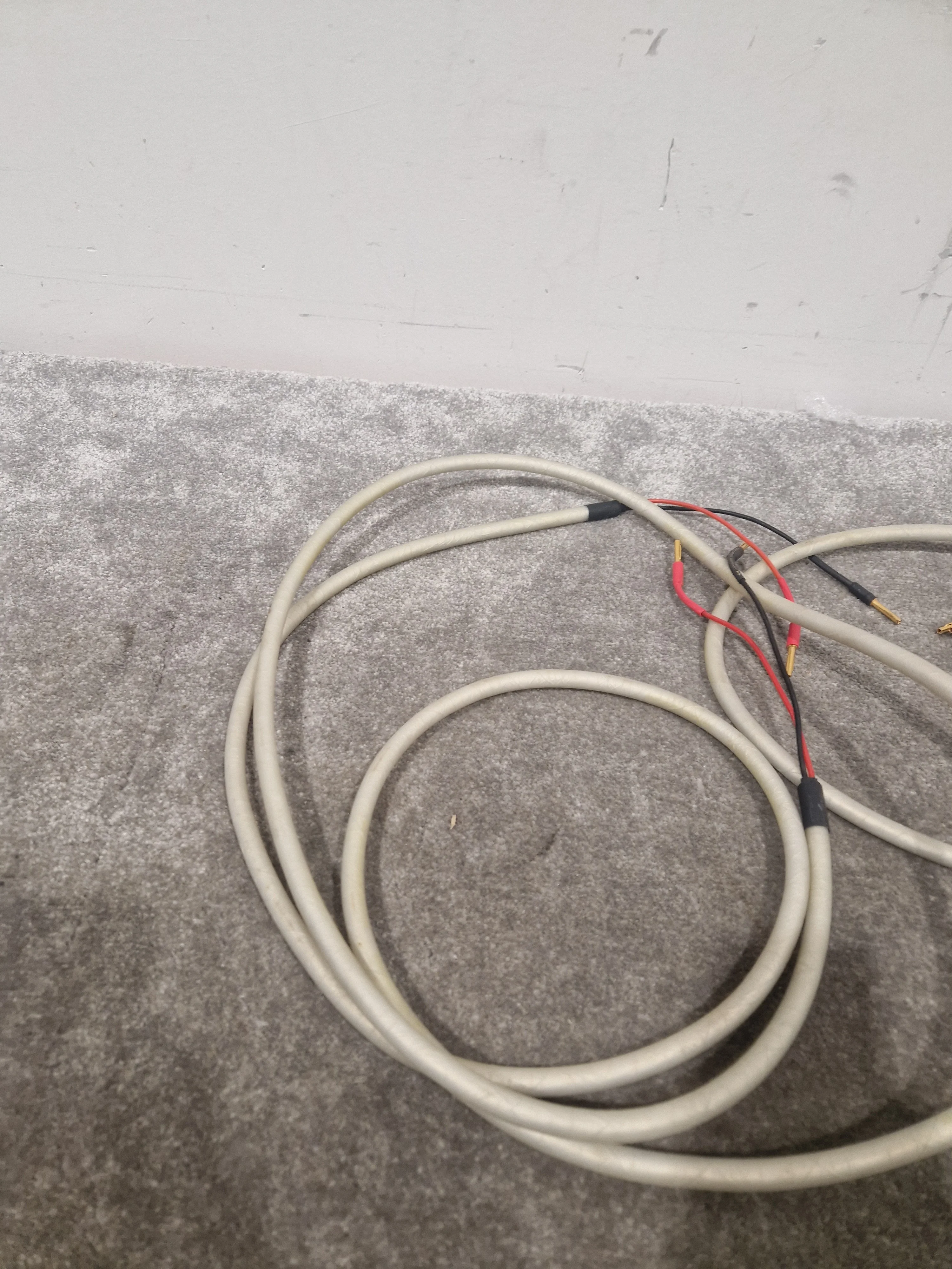 8ft White Banana Phono Lead Pair - High Quality Cables - Very Good - Image 8