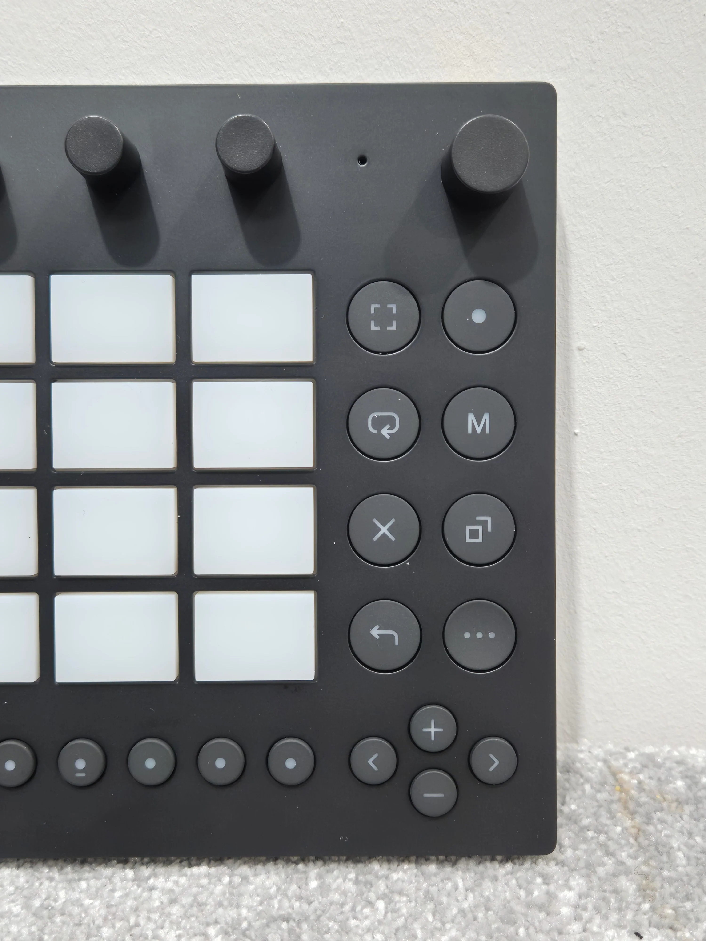 Ableton Move with Case - Portable Music Making Device - Image 2