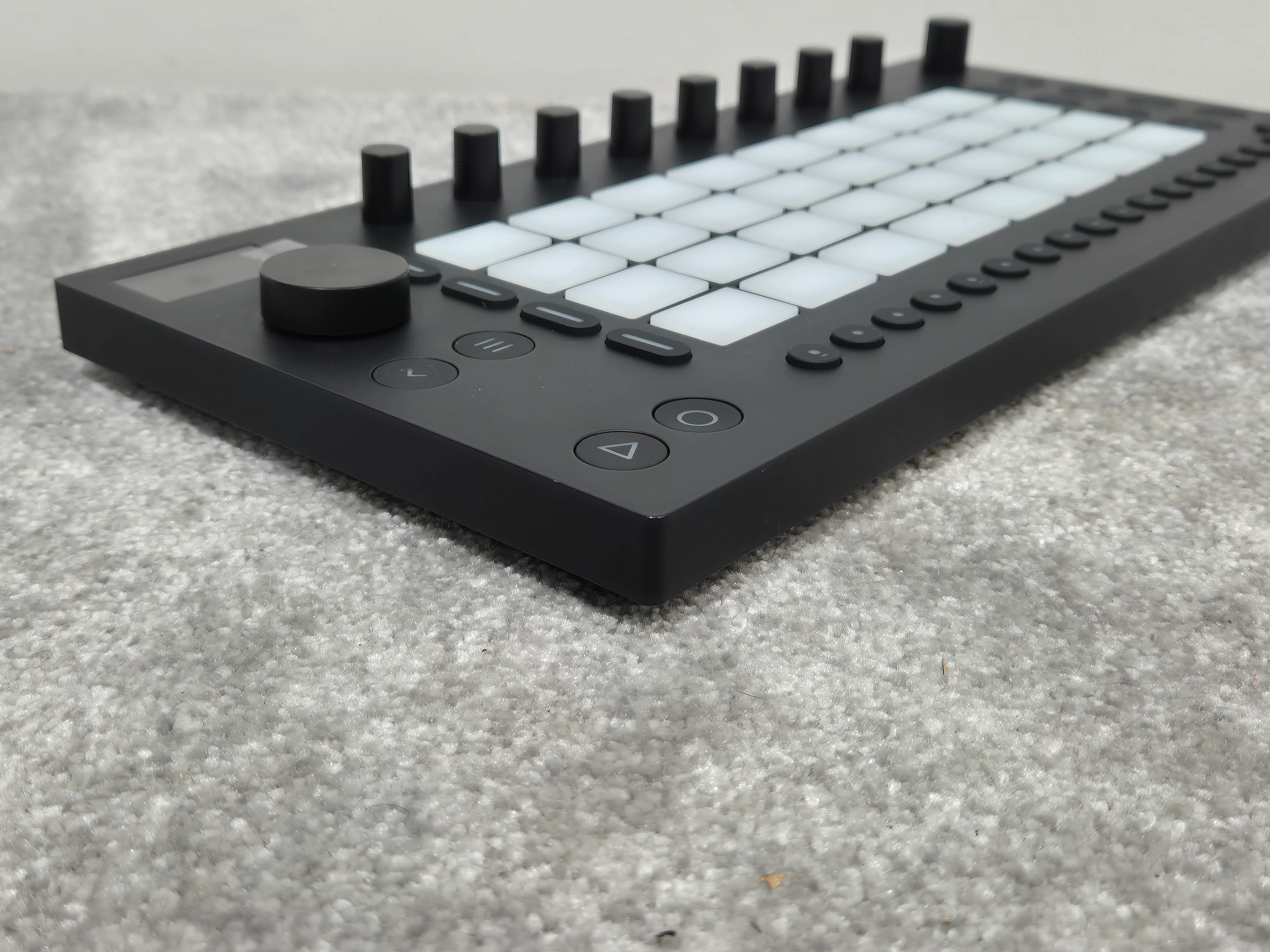 Ableton Move with Case - Portable Music Making Device - Image 5