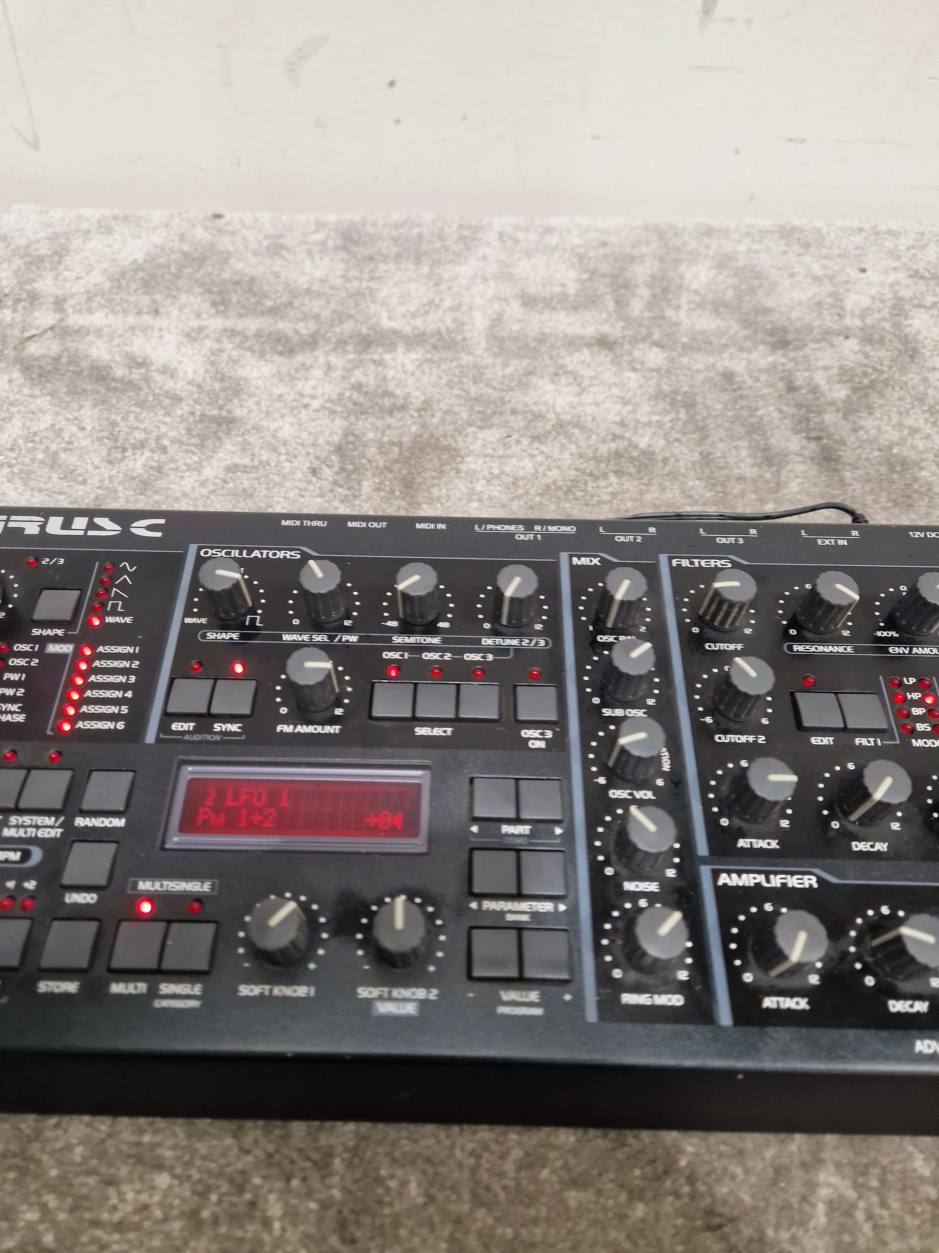 Access Virus C - Desktop Synthesizer Module - Dark/Black - Excellent w/ Power Supply - Image 9