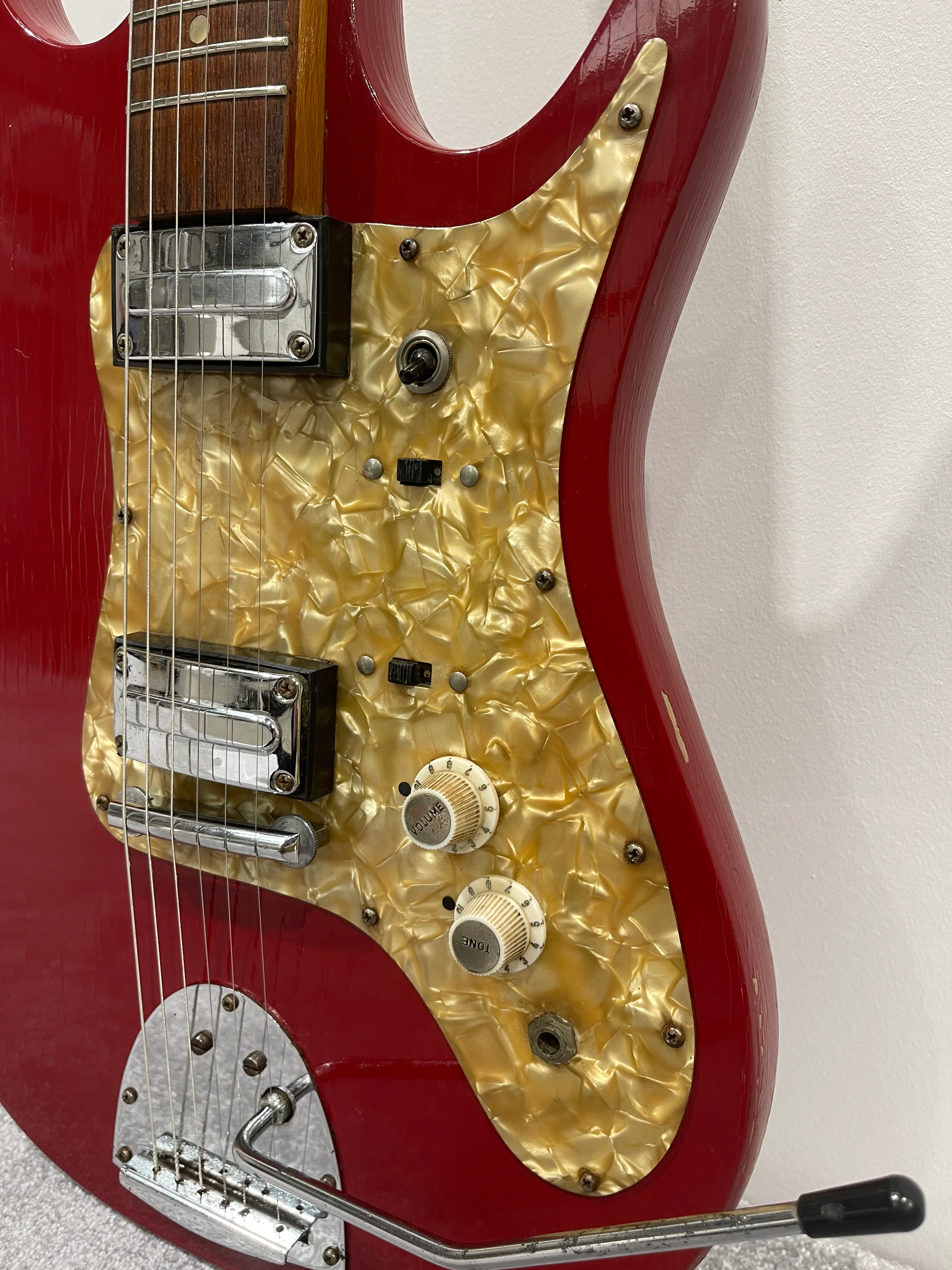 Airstream 2 by Rosetti Electric Guitar Serial 187643 - Unique Electric Guitar - Image 6
