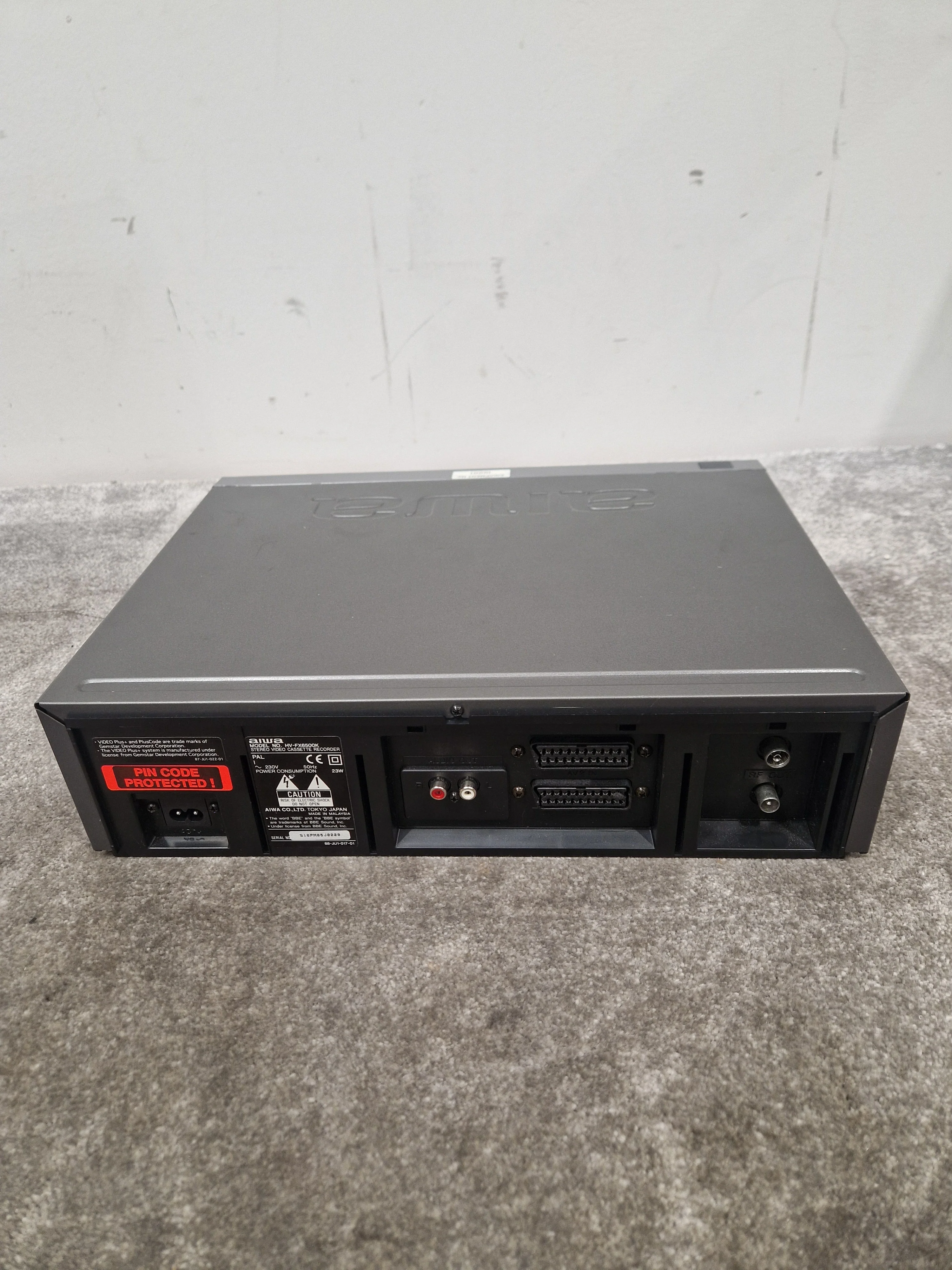 AIWA. VHS Player FX6500 - VHS Playback, Rackmount Design - Very Good w/ Power Supply & Manuals & Rackmount Case - Image 11