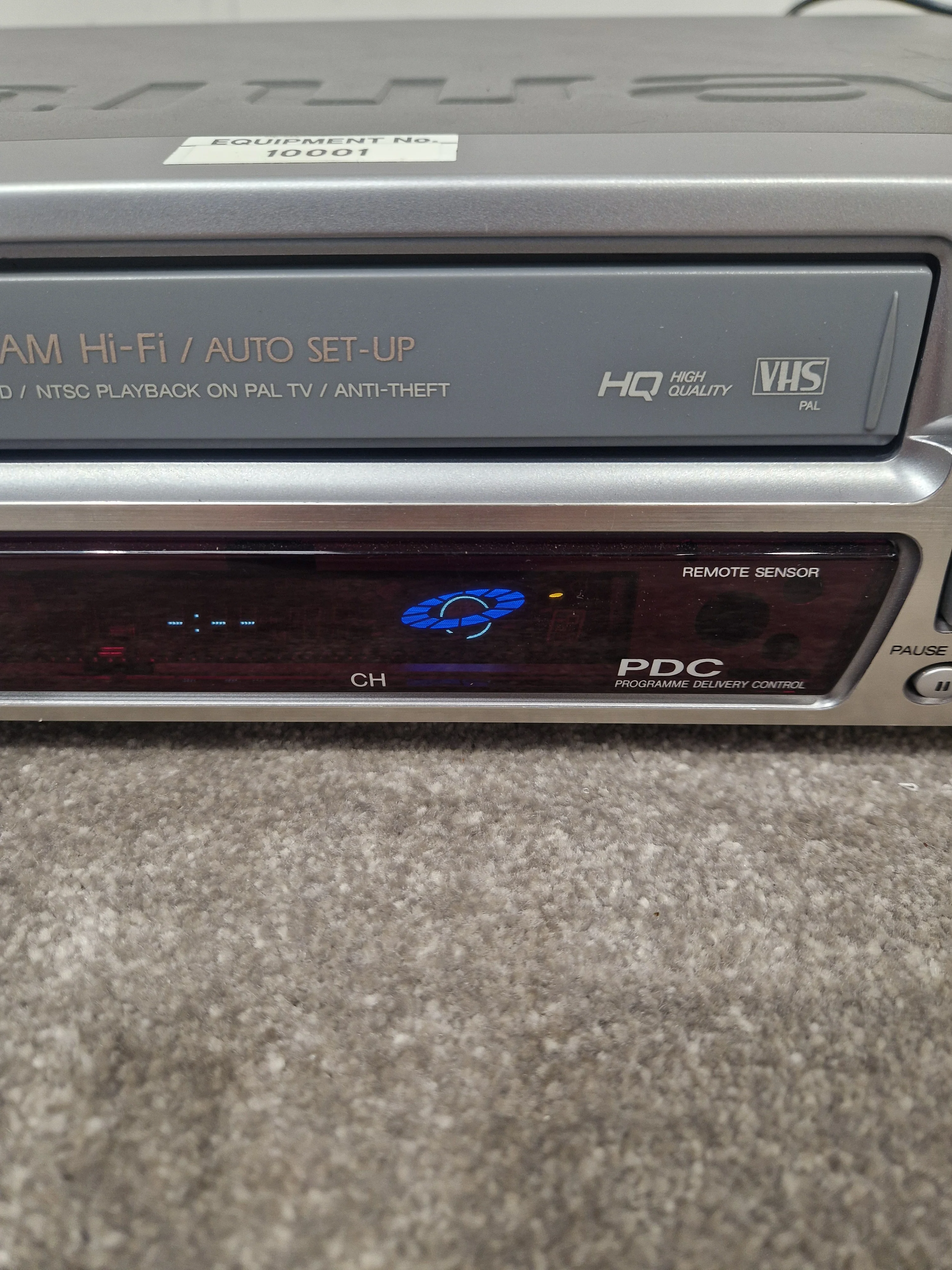 AIWA. VHS Player FX6500 - VHS Playback, Rackmount Design - Very Good w/ Power Supply & Manuals & Rackmount Case - Image 17