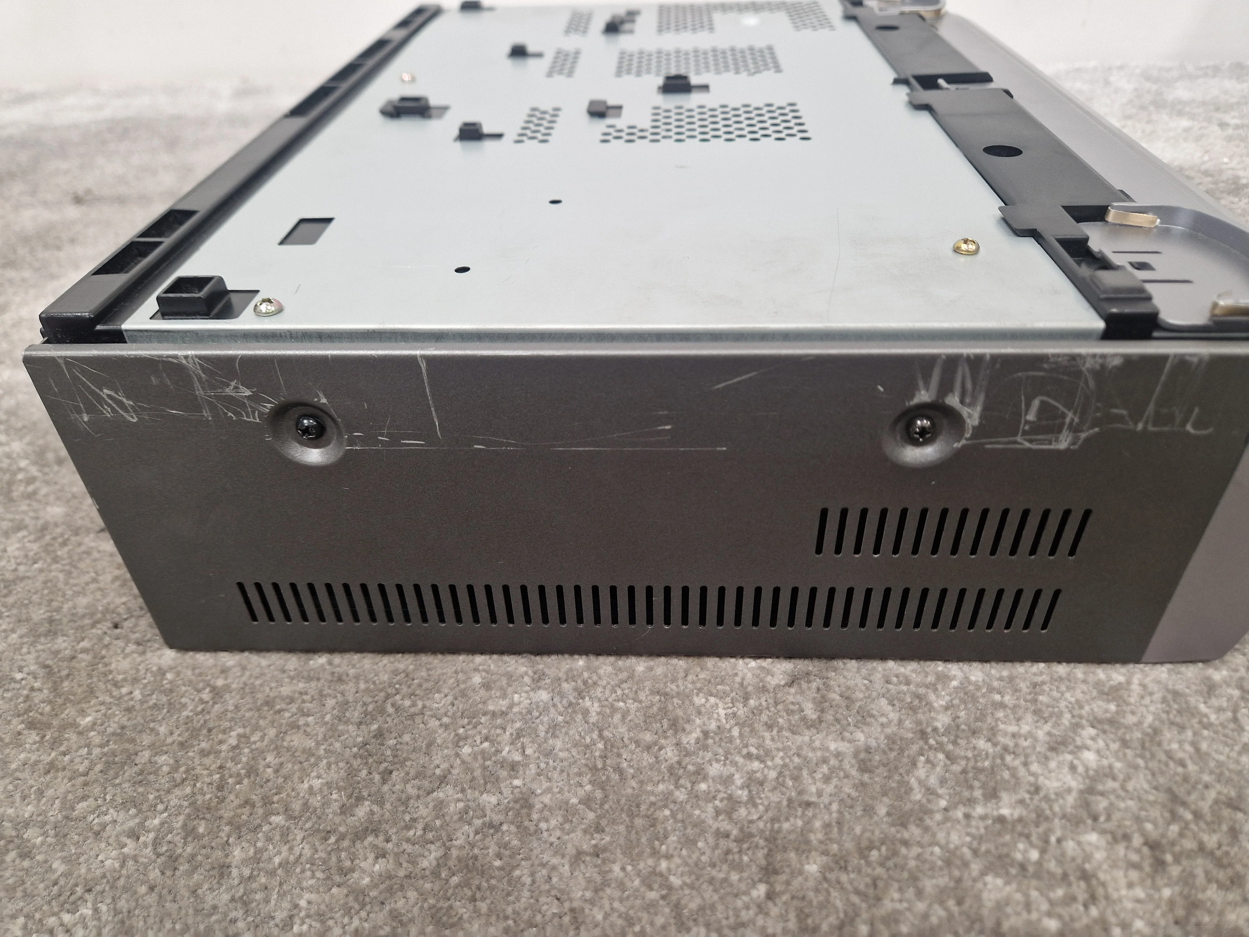 AIWA. VHS Player FX6500 - VHS Playback, Rackmount Design - Very Good w/ Power Supply & Manuals & Rackmount Case - Image 7