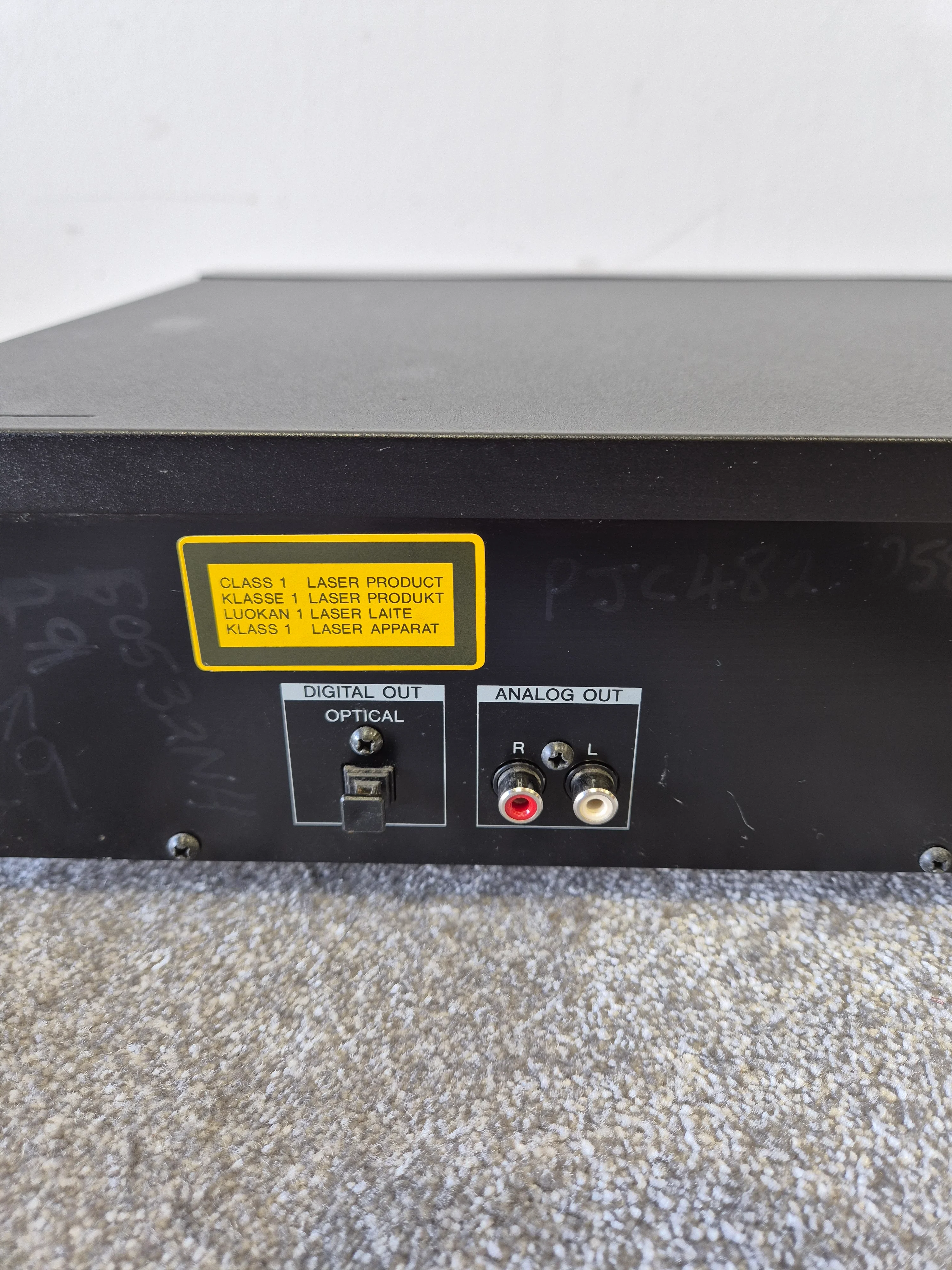 Aiwa XC-300 - Versatile Compact Disc Player - Image 10