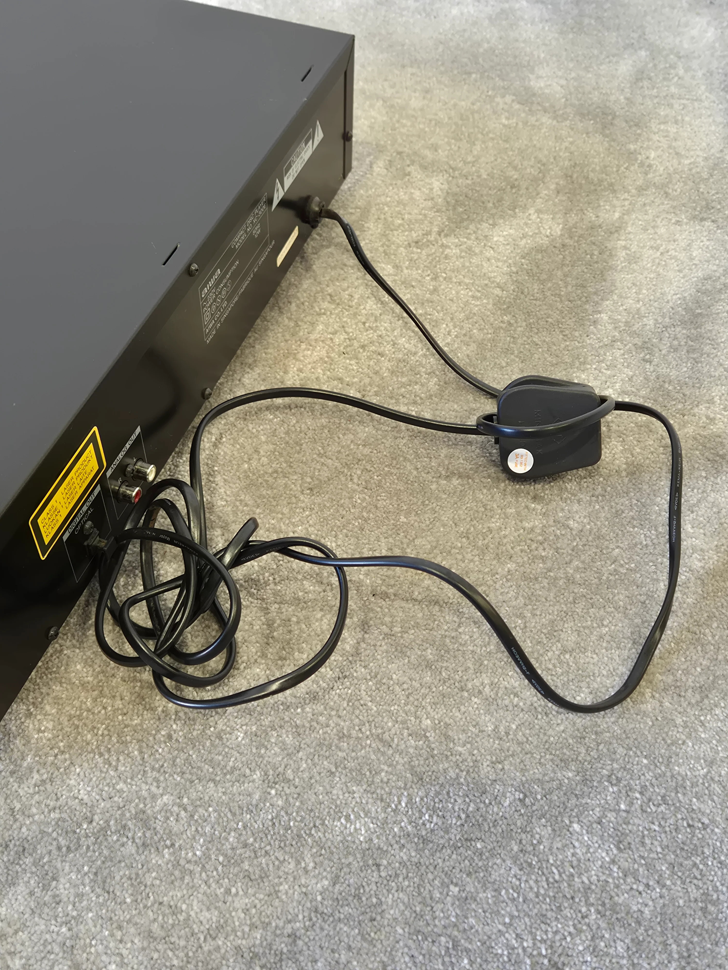 Aiwa XC-300 - Versatile Compact Disc Player - Image 13