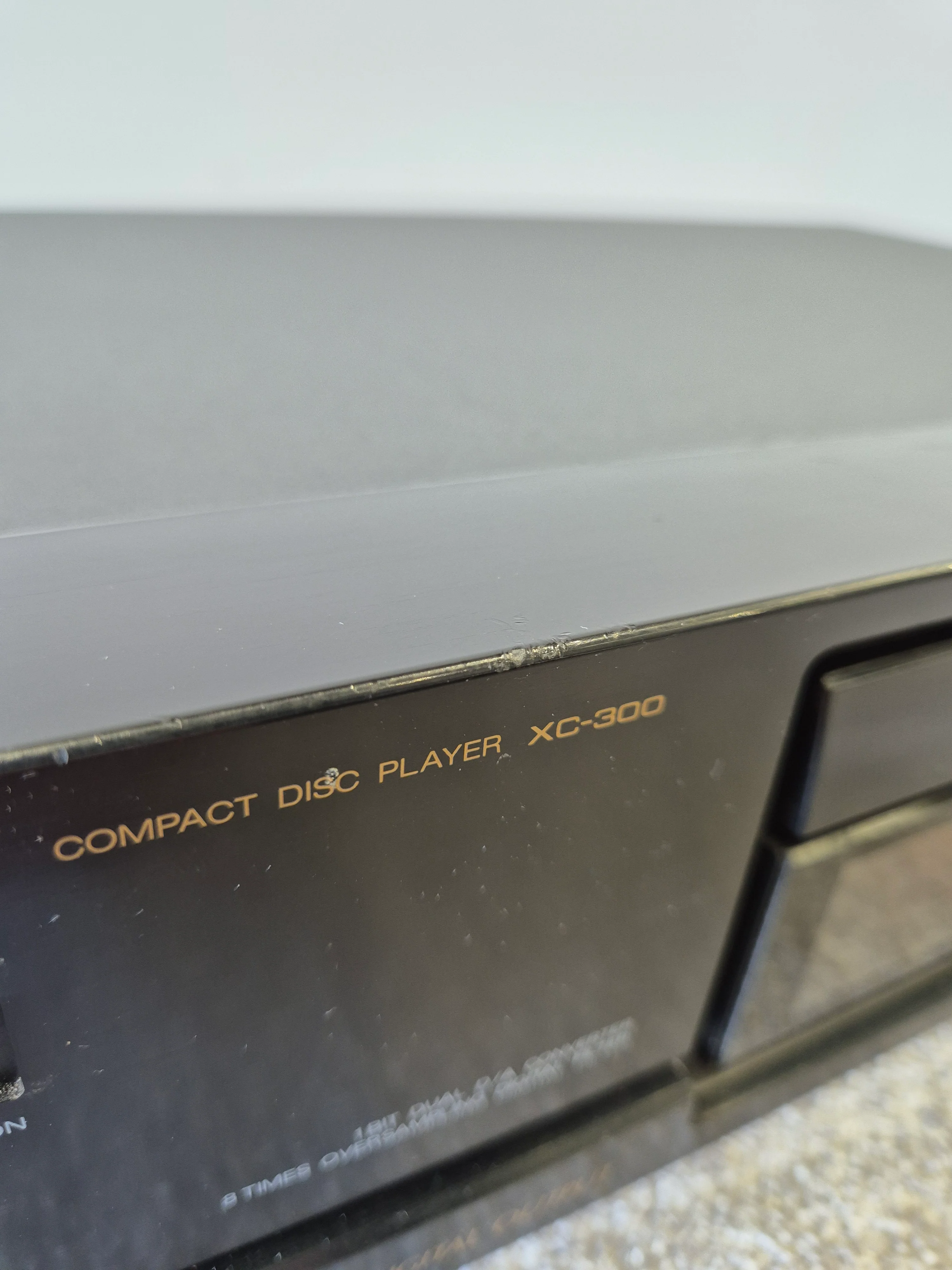 Aiwa XC-300 - Versatile Compact Disc Player - Image 5