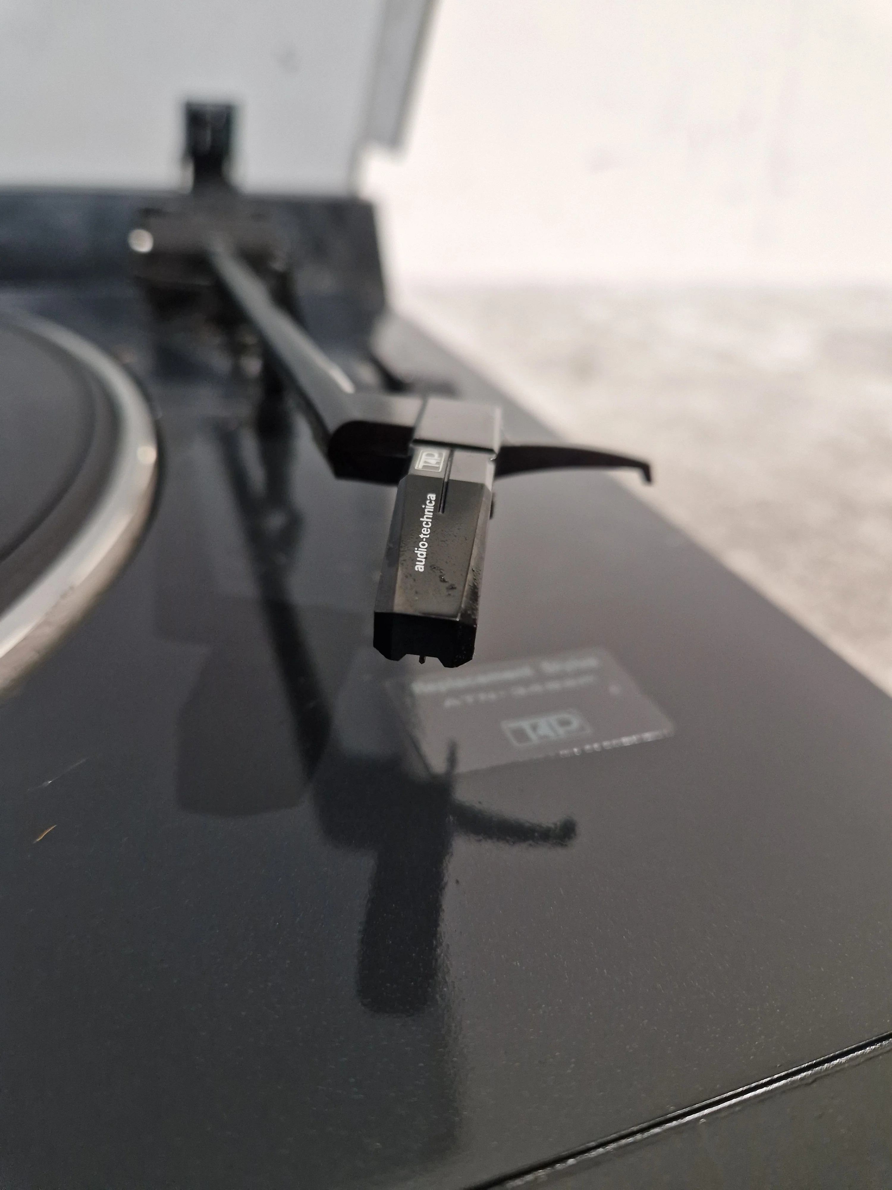 Akai AP-A305 - Semi Automatic Turntable - Black - Good - Image 7