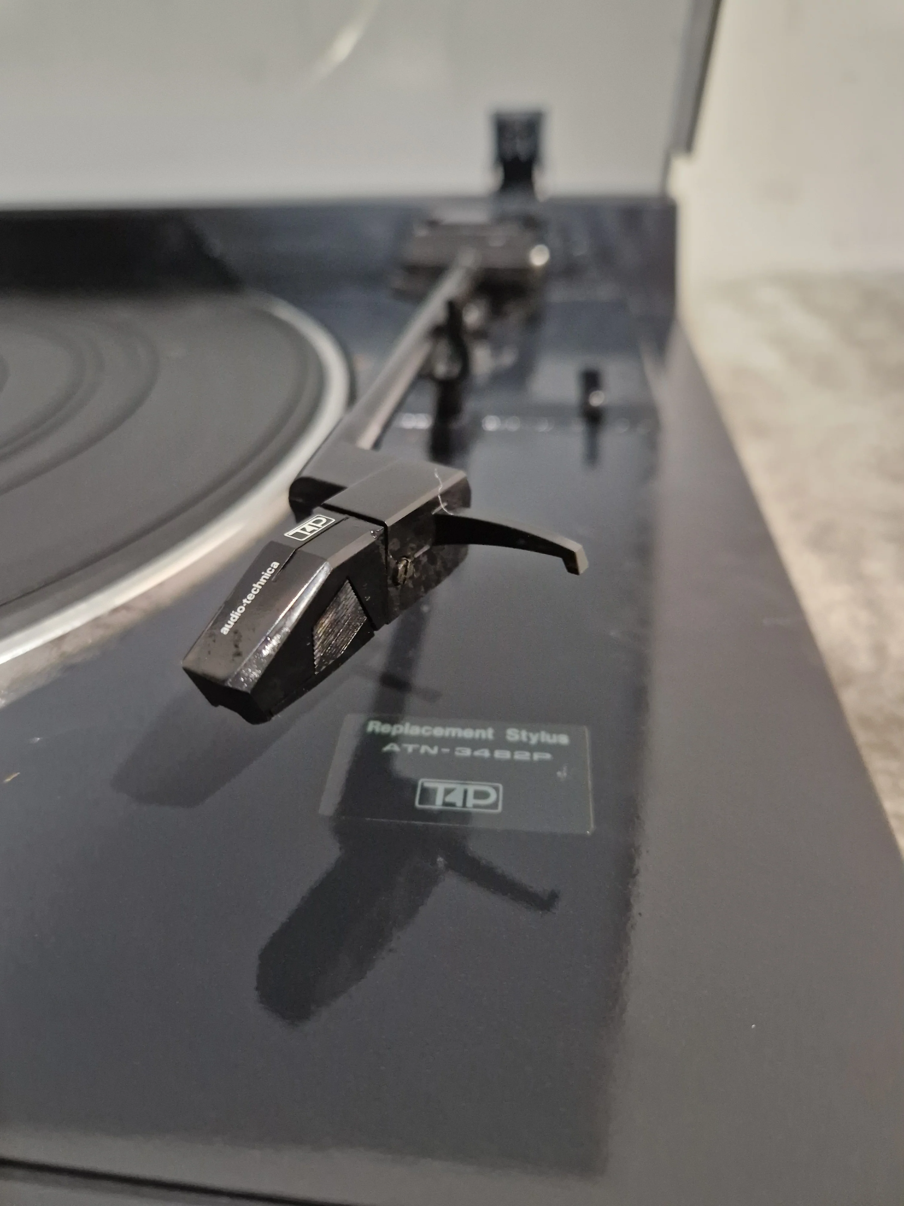 Akai AP-A305 - Semi Automatic Turntable - Black - Good - Image 8
