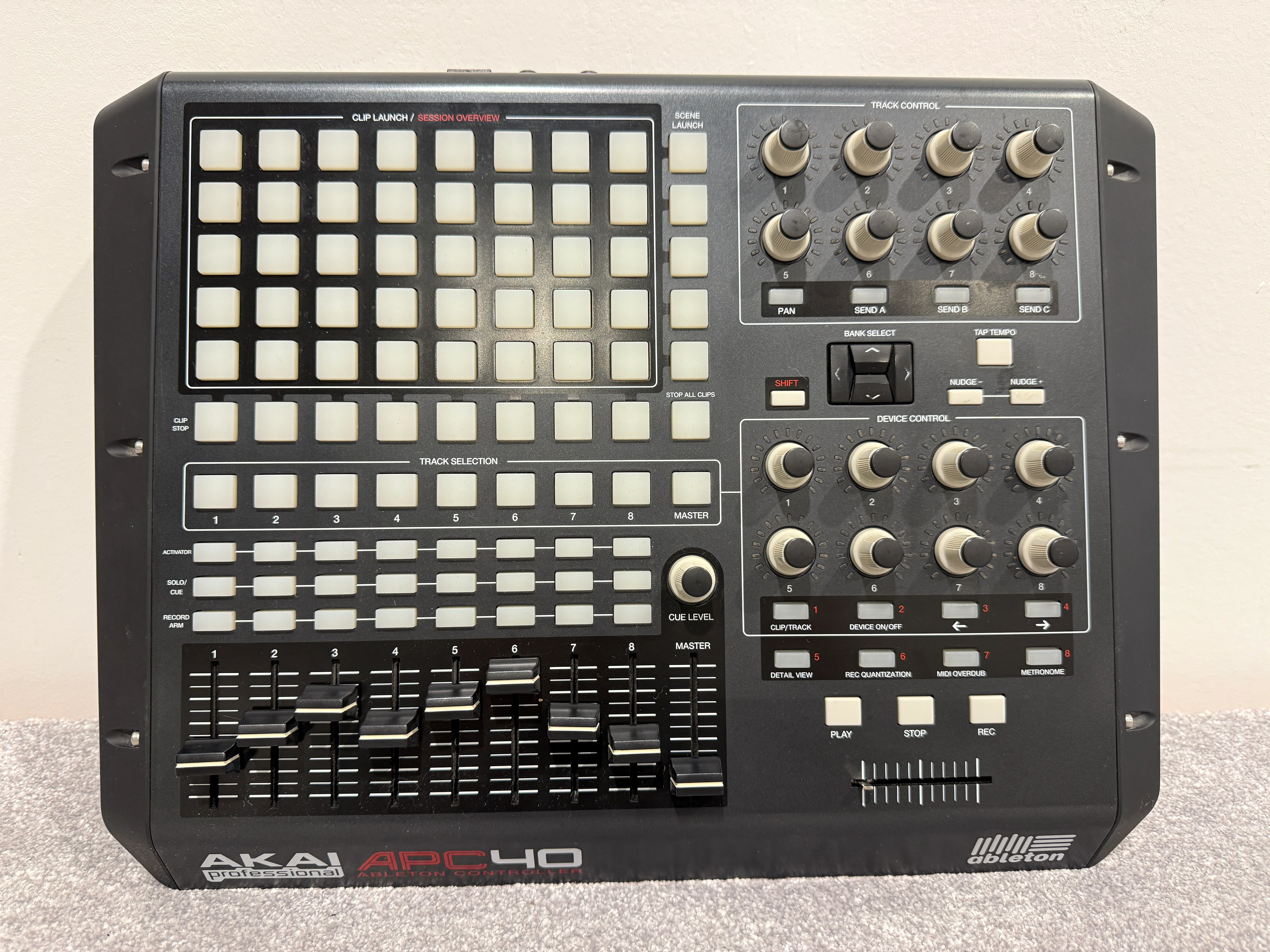 Akai APC40 - Ableton Performance Midi Controller - Image 4