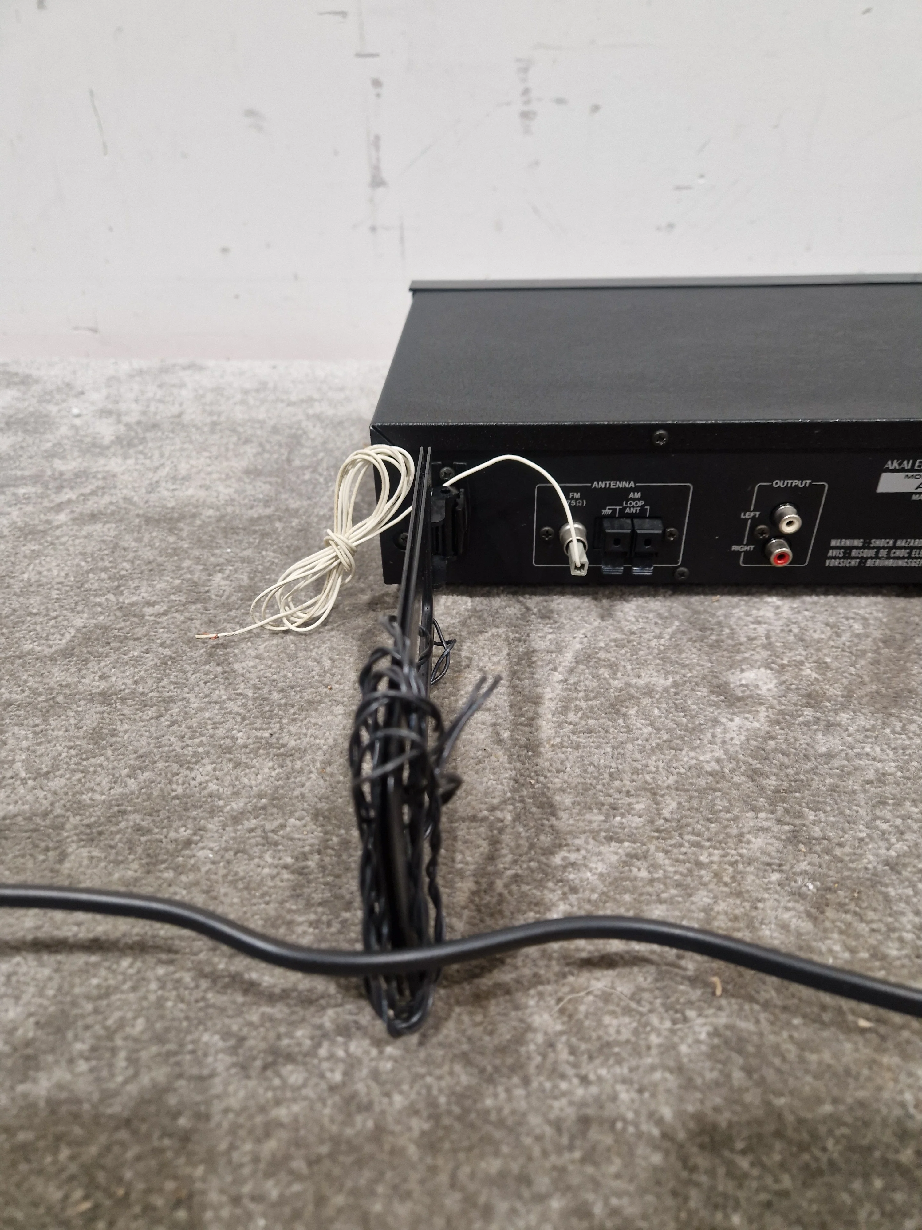Akai AT-30 - Digital Synthesizer Tuner - Black - Excellent - Image 13