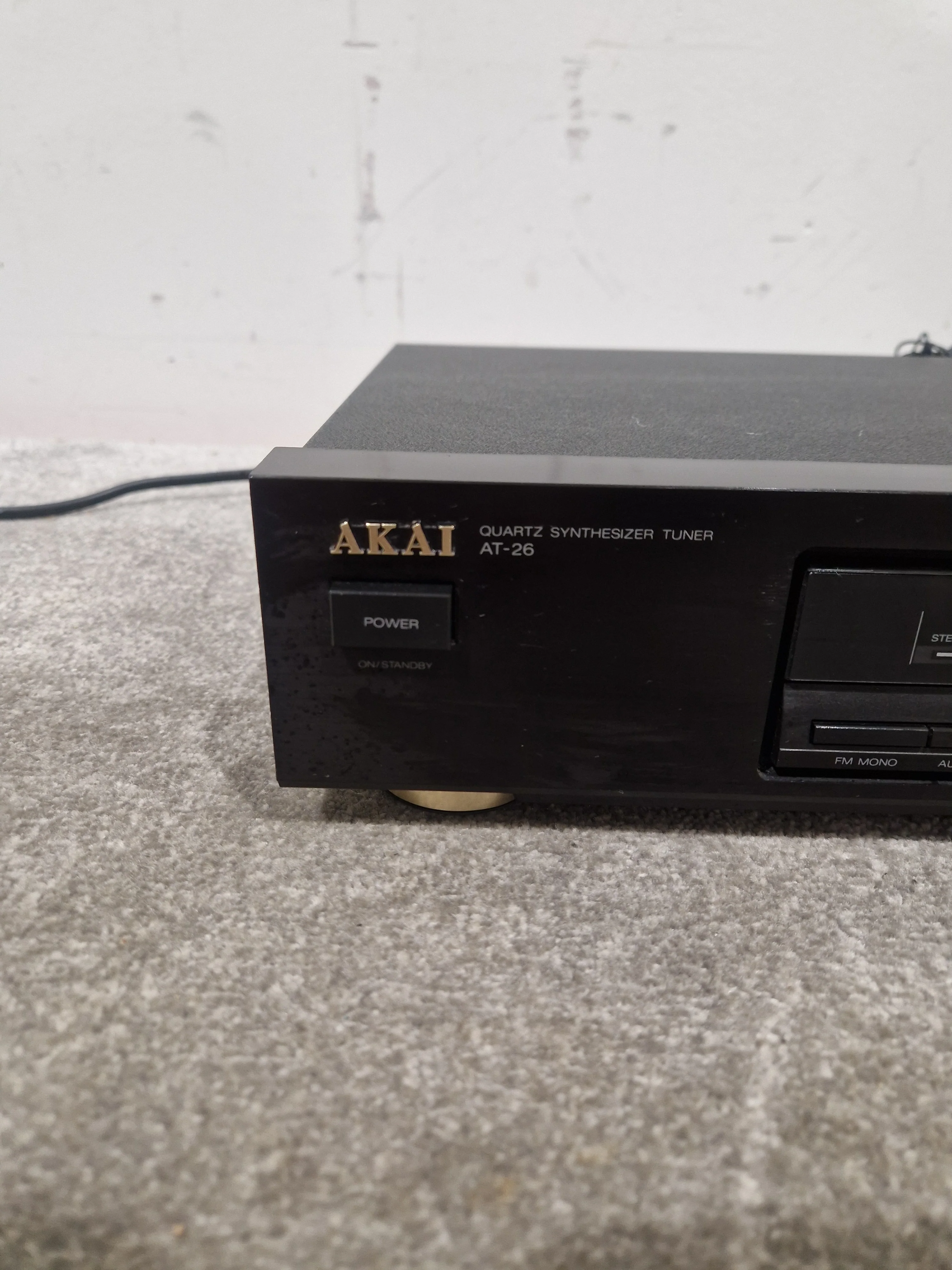 Akai AT-30 - Digital Synthesizer Tuner - Black - Excellent - Image 4