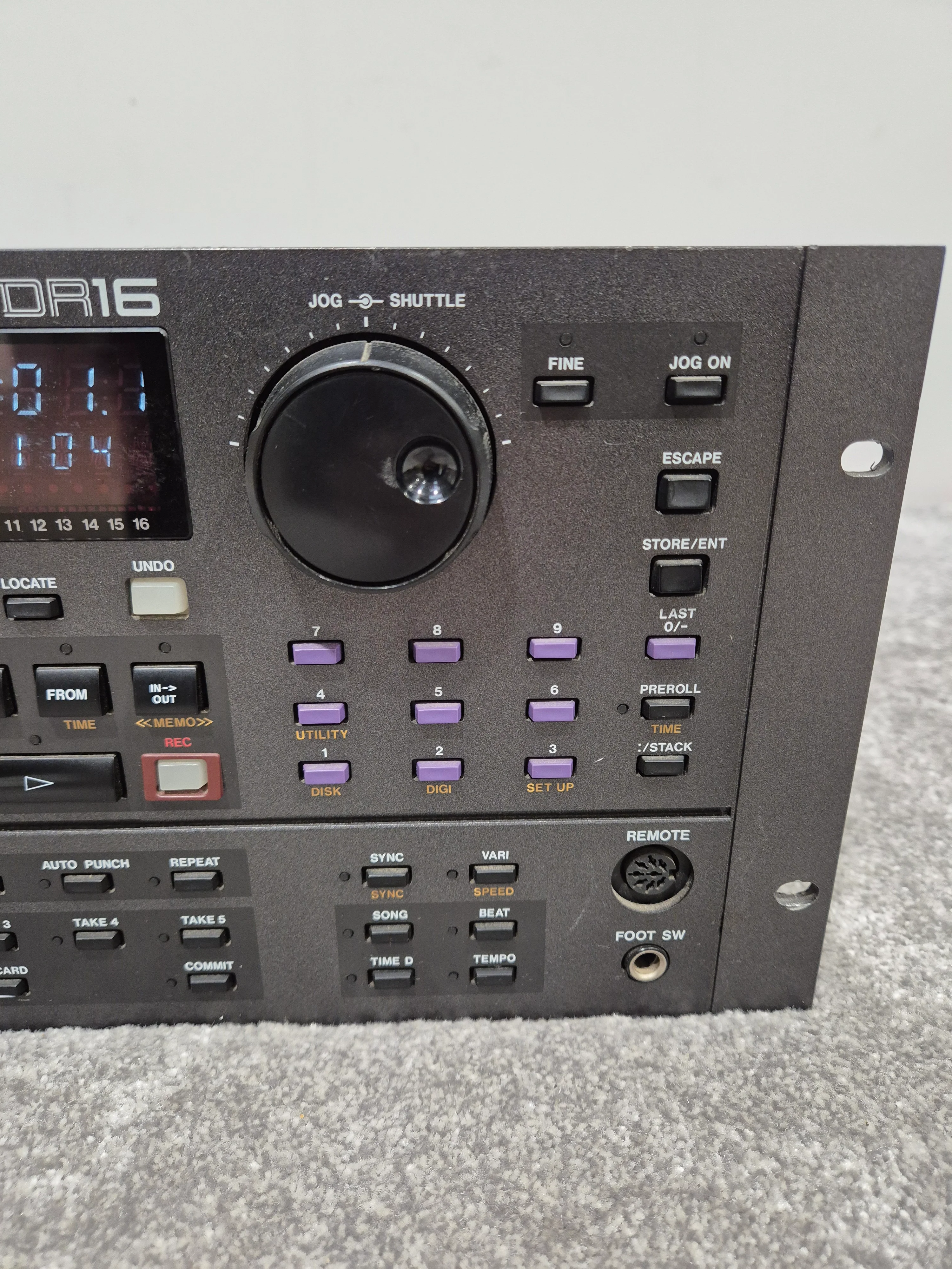 Akai DR16 - 16-Track Digital Hard Disk Recorder - Image 4