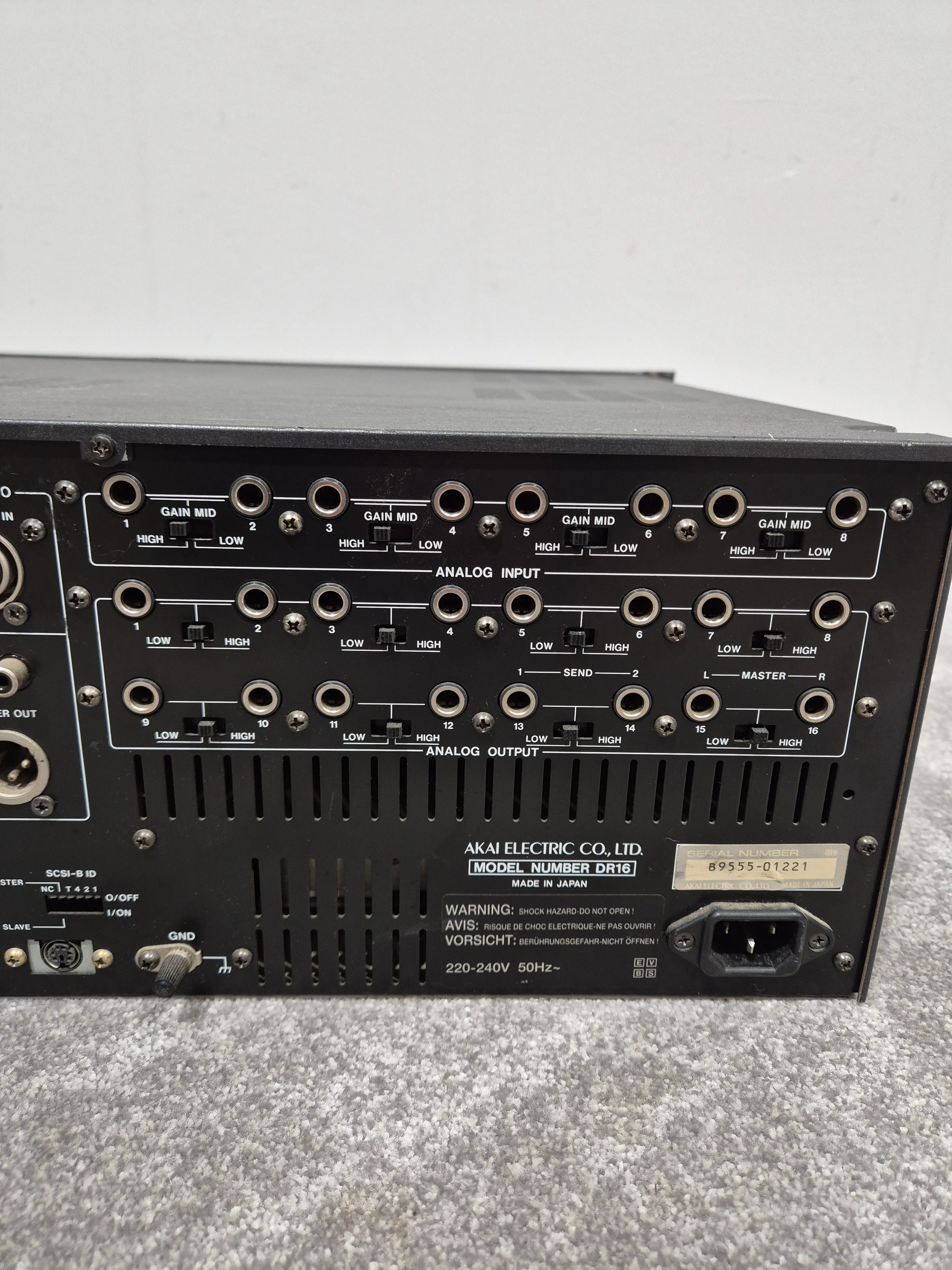 Akai DR16 - 16-Track Digital Hard Disk Recorder - Image 9
