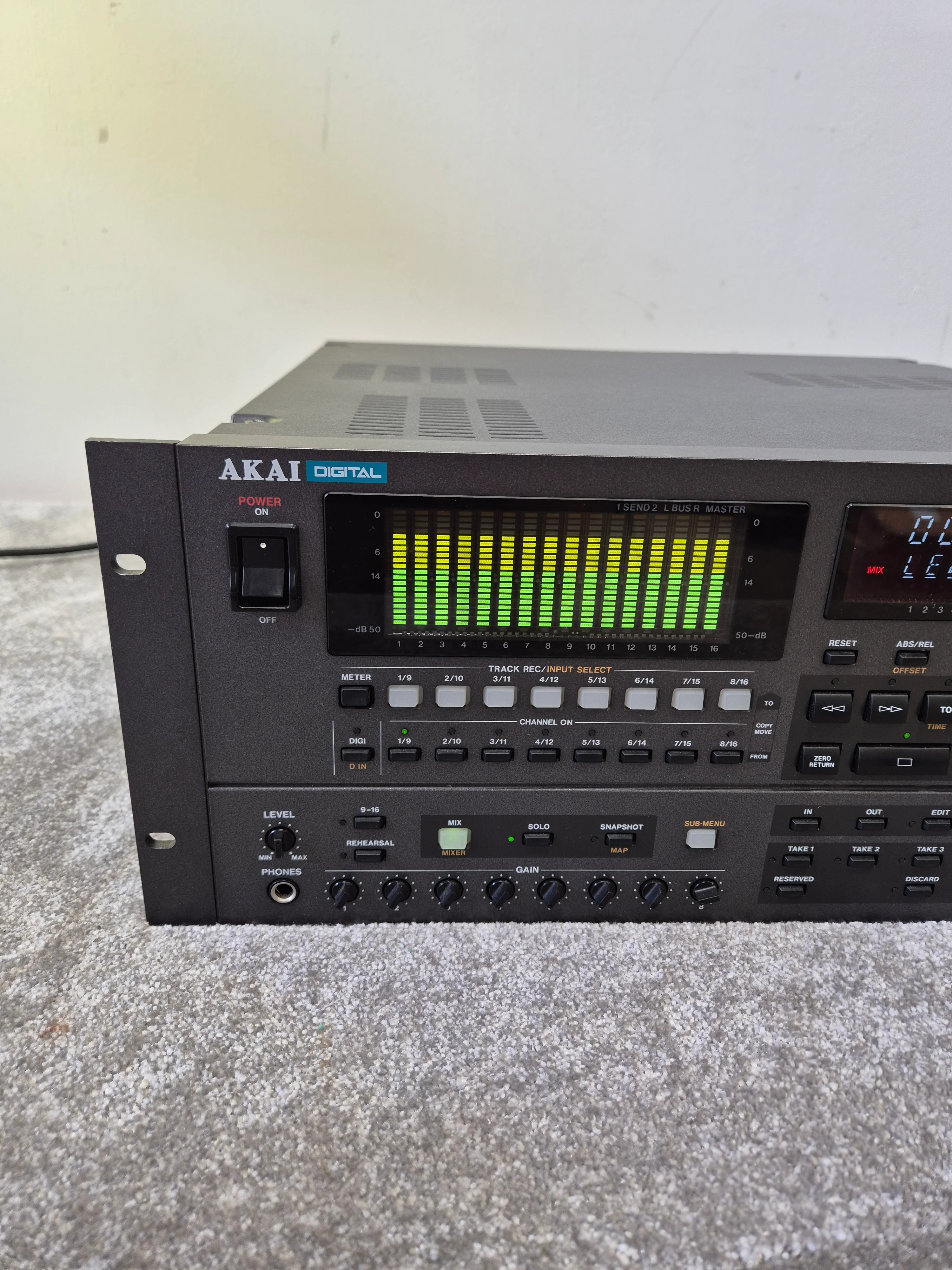 Akai DR16 - 16-Track Digital Recorder - Excellent w/ Original Box - Image 3