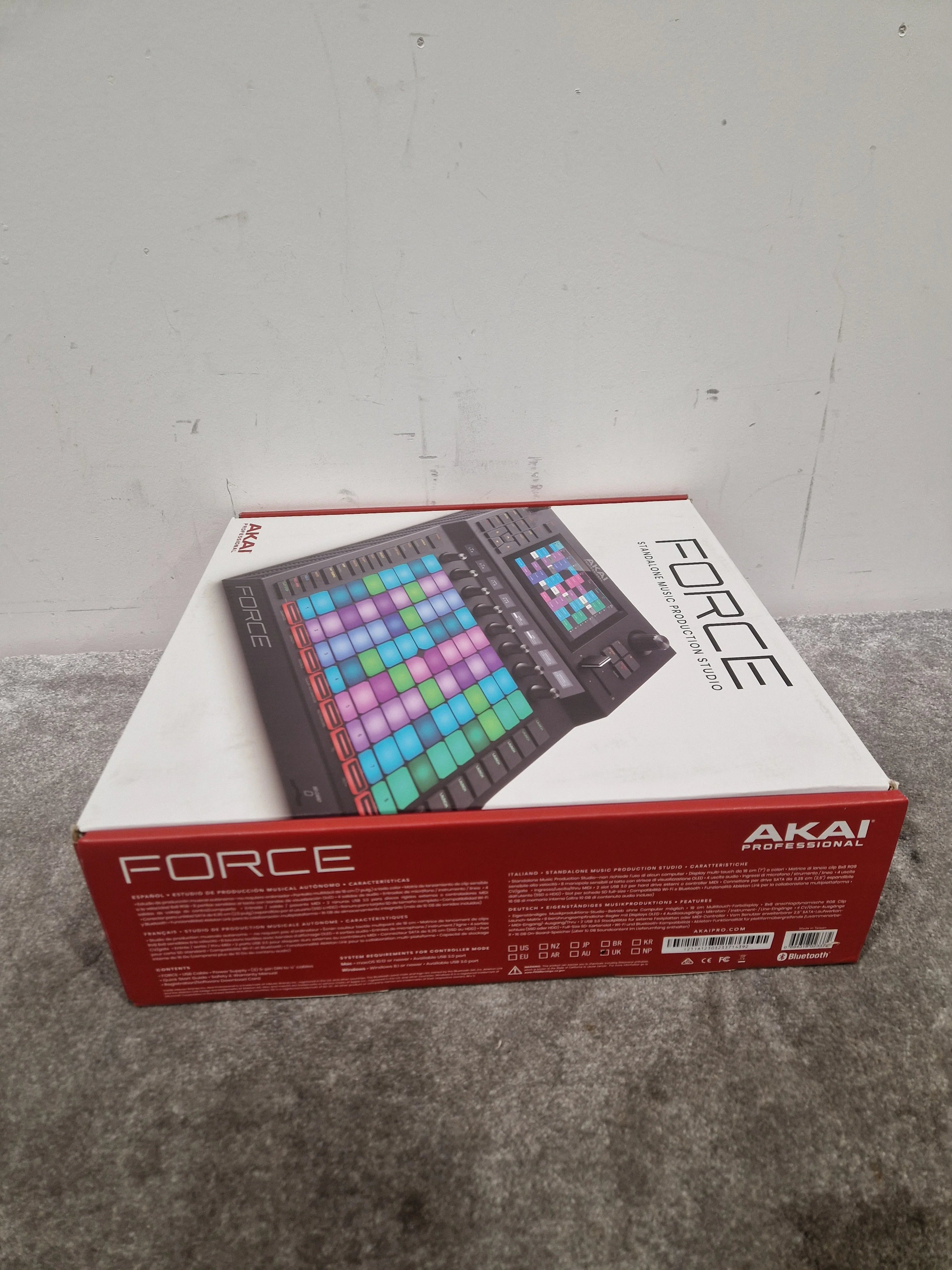 Akai Force - Standalone Music Production System - Excellent w/ Original Box & Power Supply & External SSD - Image 2