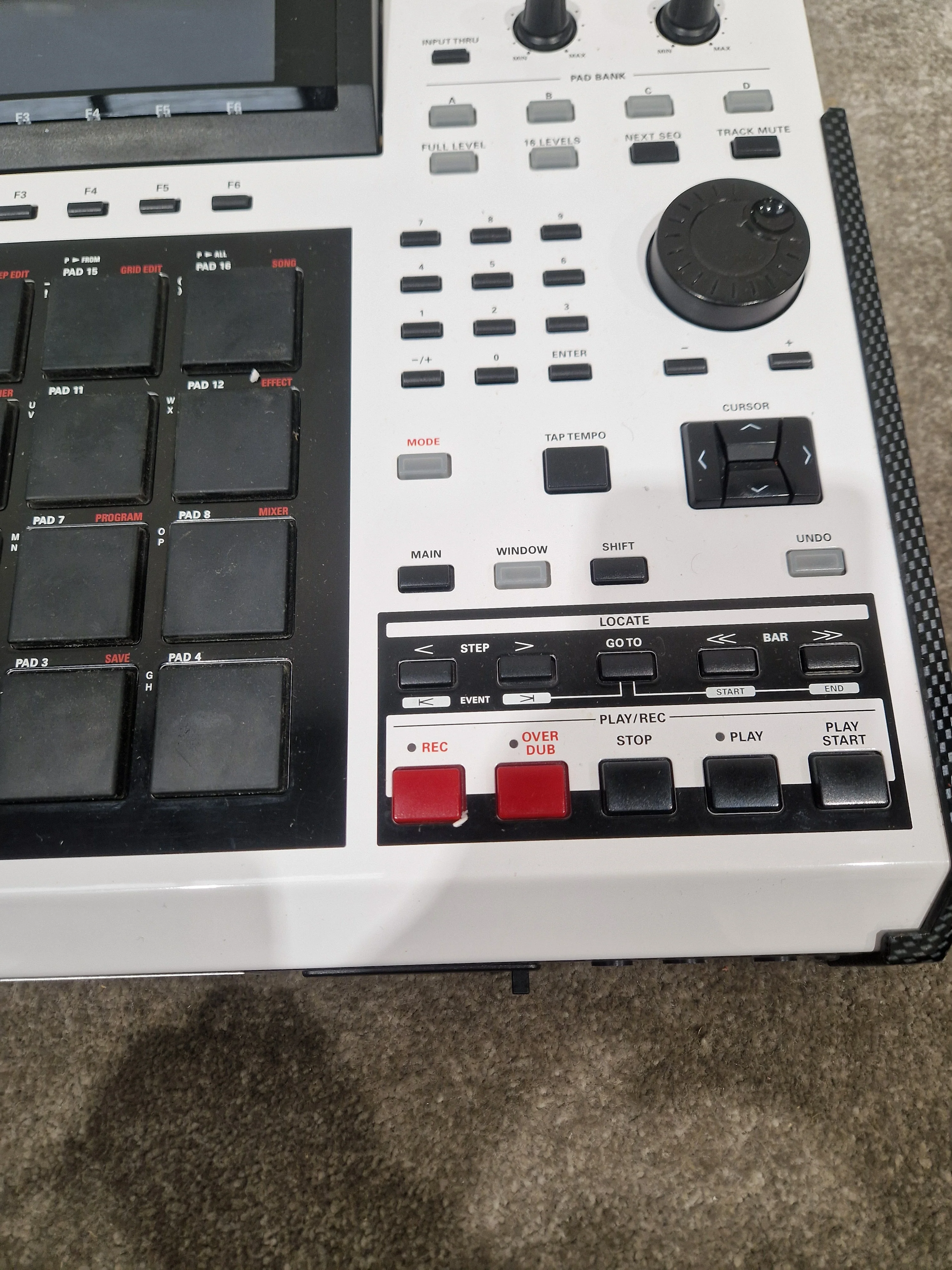 Akai MPC 2500 Special Edition - Professional Music Production Station - Excellent w/ Original Box & Power Supply - Image 9
