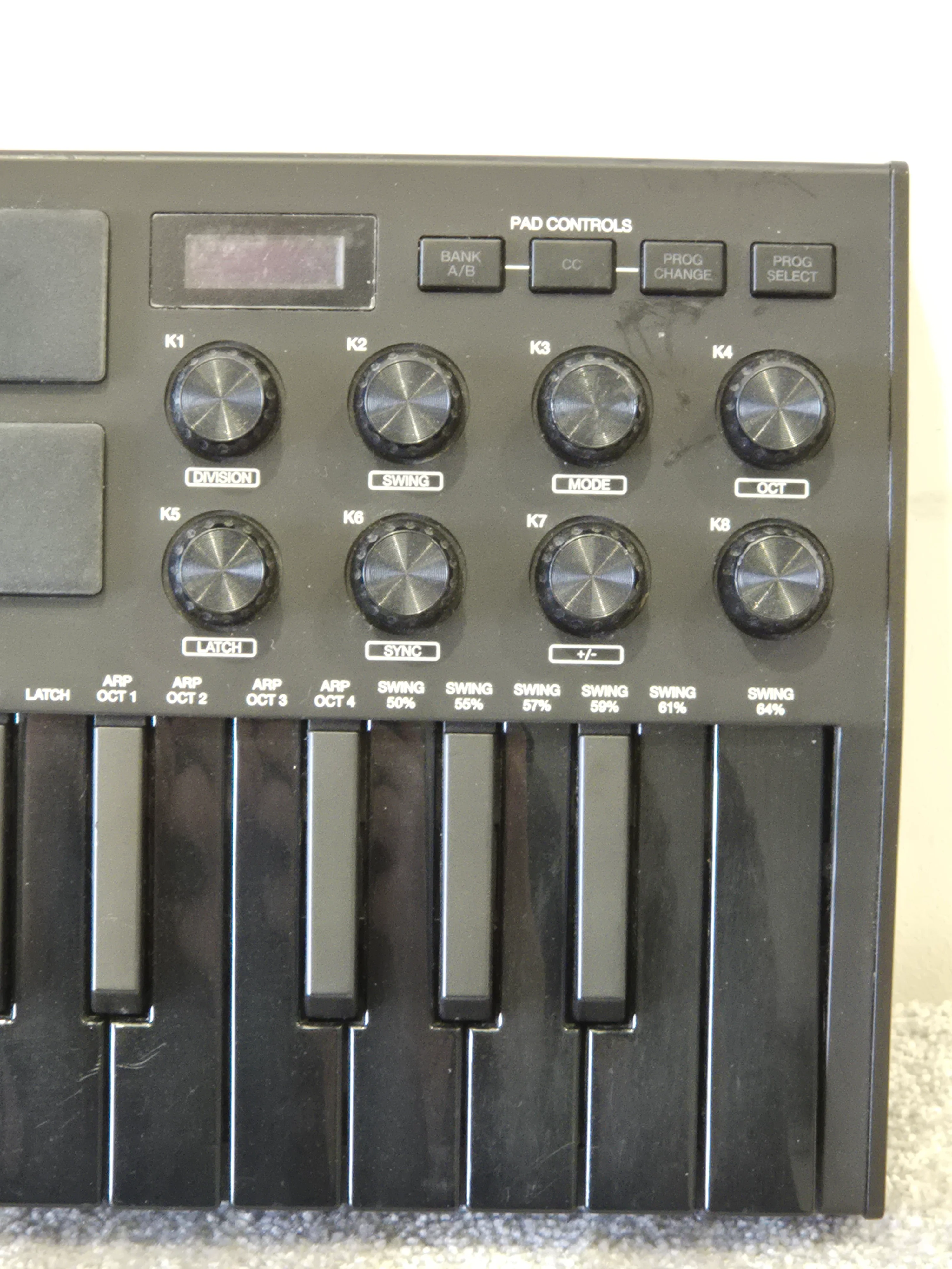 Akai MPK Mini - Compact MIDI Keyboard Controller - Image 2