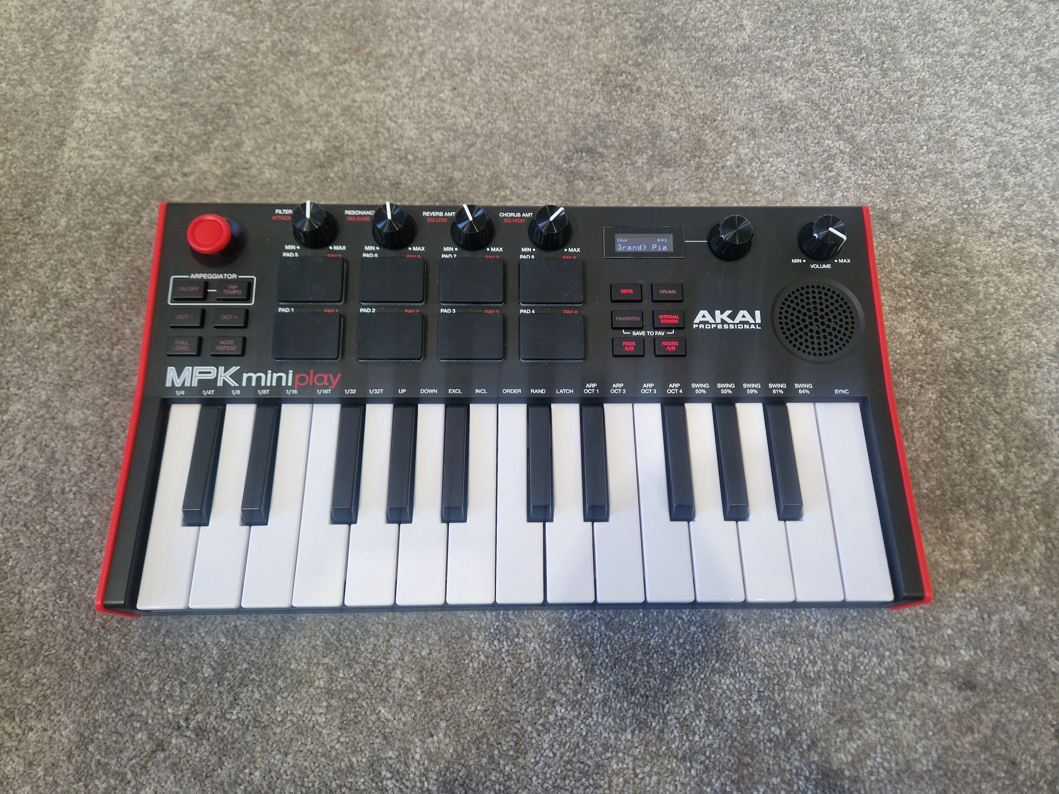 Akai MPK Mini Play – Compact MIDI Controller w/ Built-In Sounds – Excellent w/ Case - Image 2